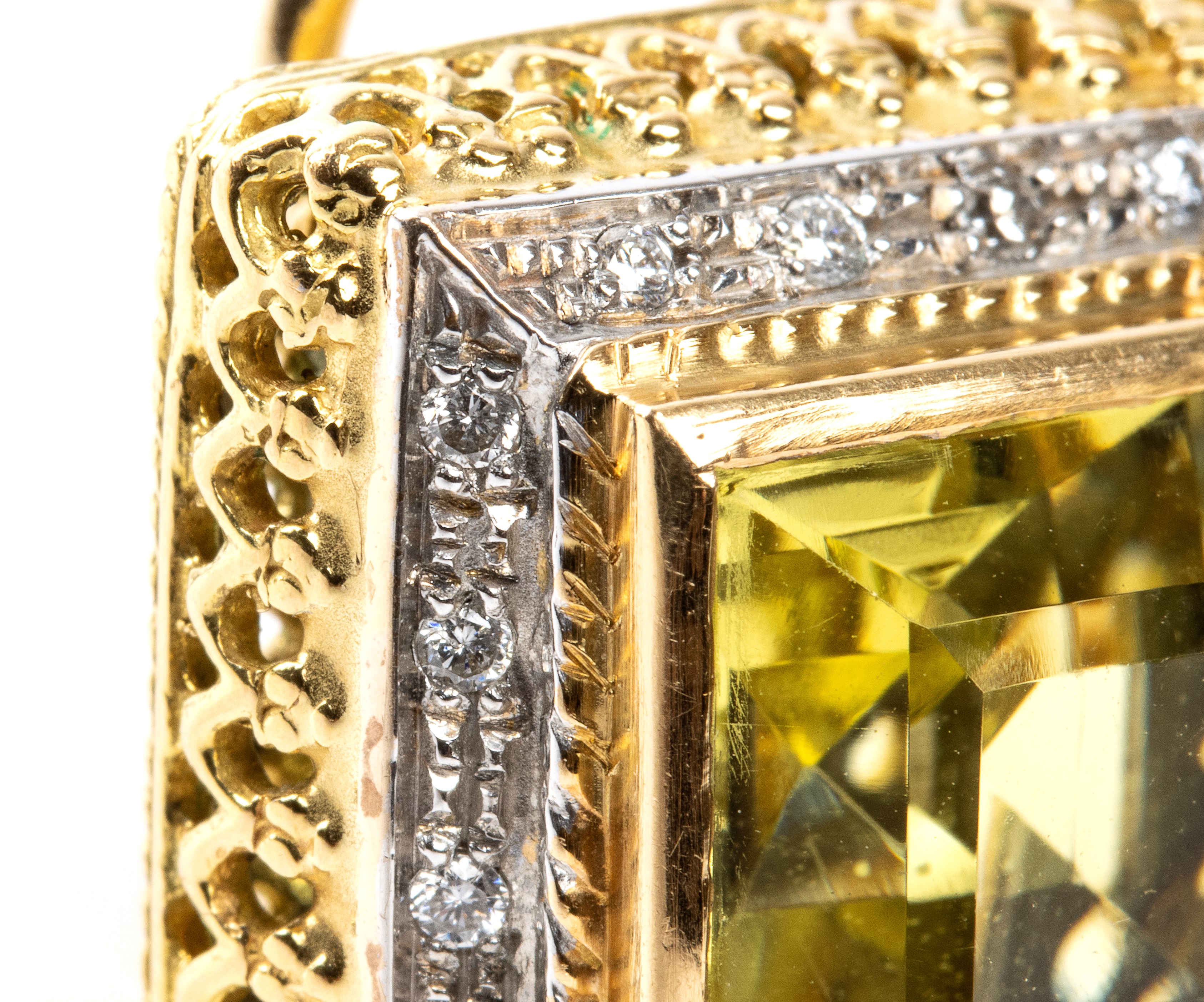 Orecchini in oro 18k con quarzi verdi e diamanti, coppia