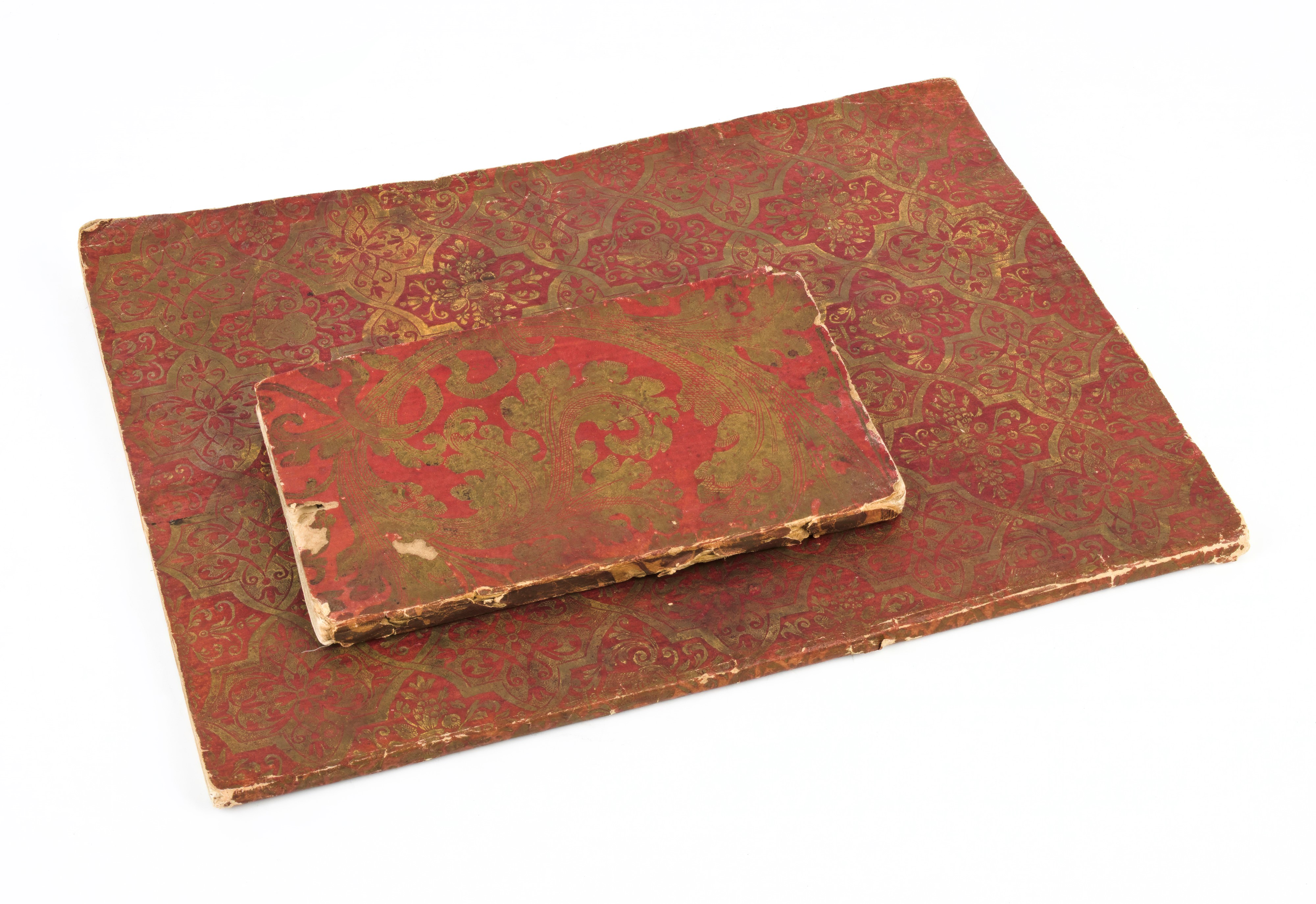 [ Beni Ecclesiastici ] Due Placchette Settecentesche in Carta Decorata Antica Breve Relazione del...