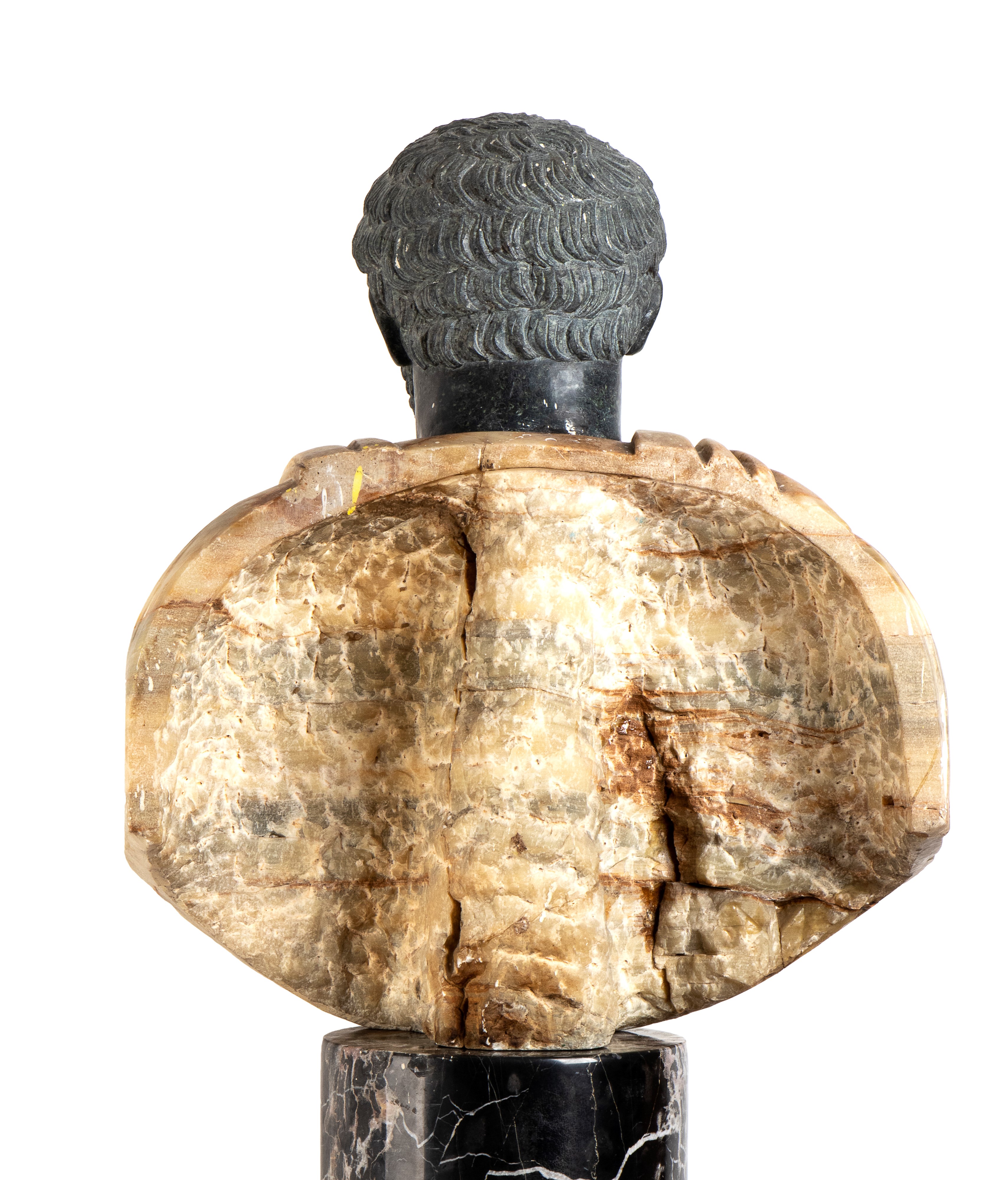 Busto di Imperatore Romano in marmo giallo