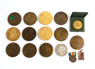 Lotto di Medaglioni Commemorativi Adunate Alpini