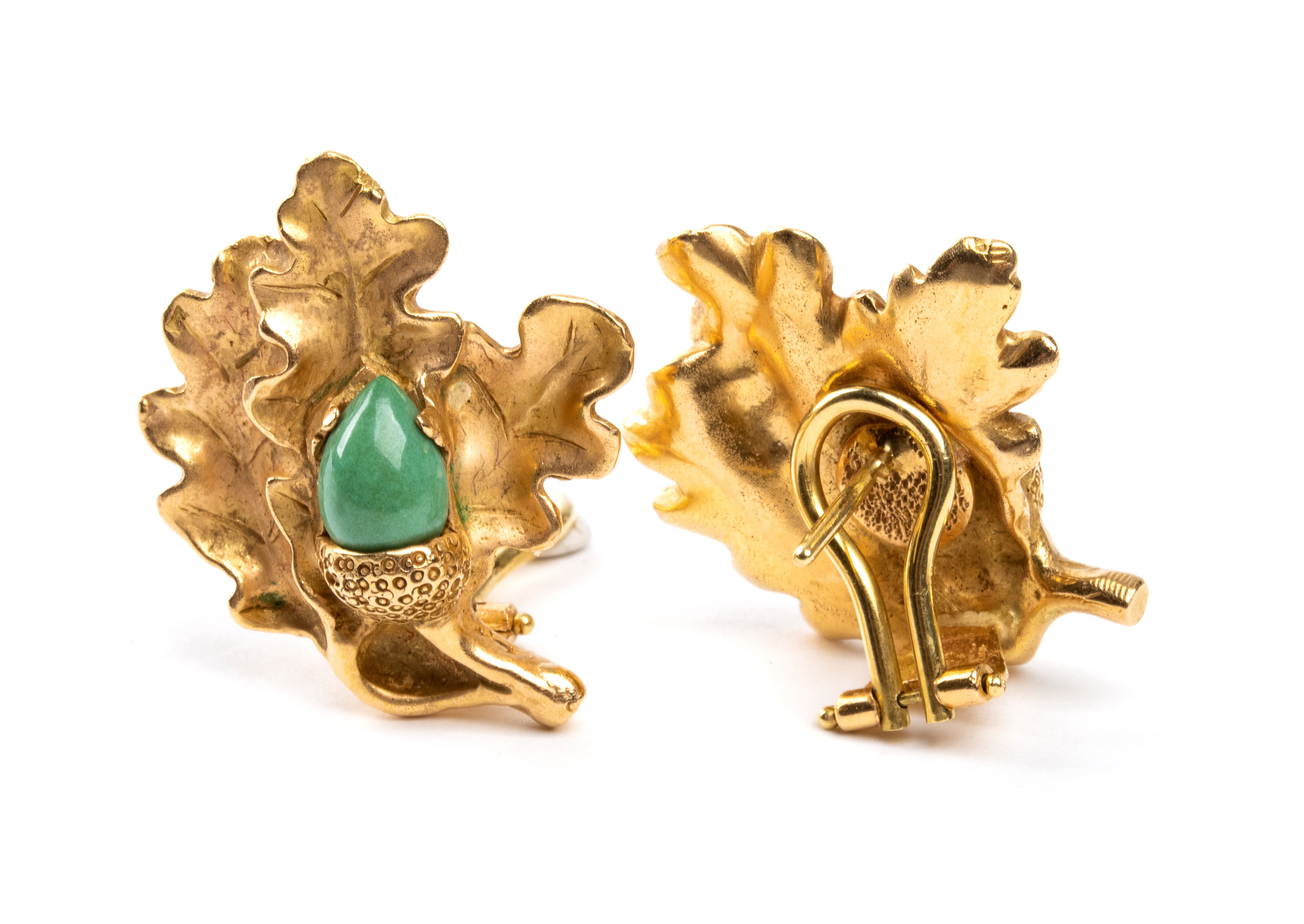 Demi parure composta da un paio di orecchini ed anello in oro e turchesi