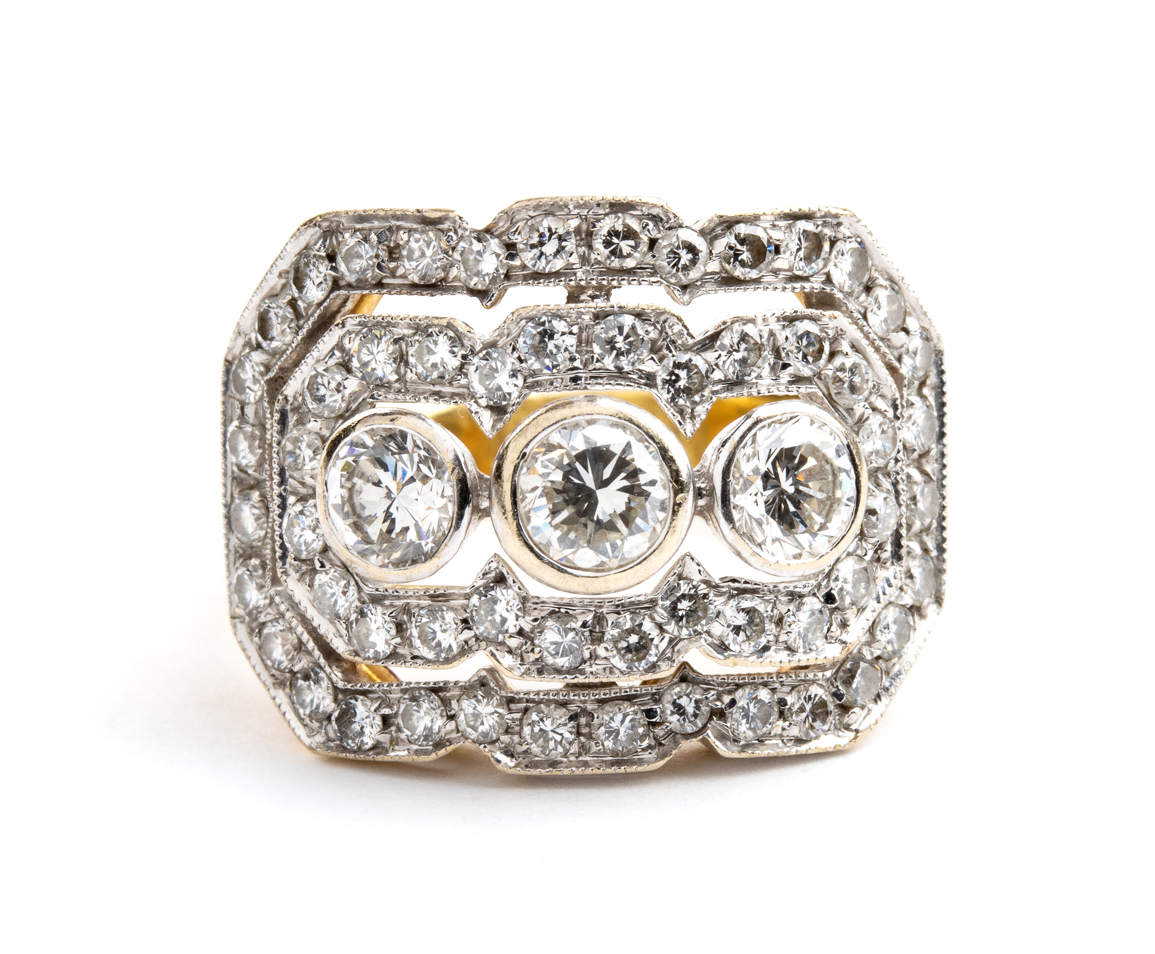 Anello in oro con diamanti