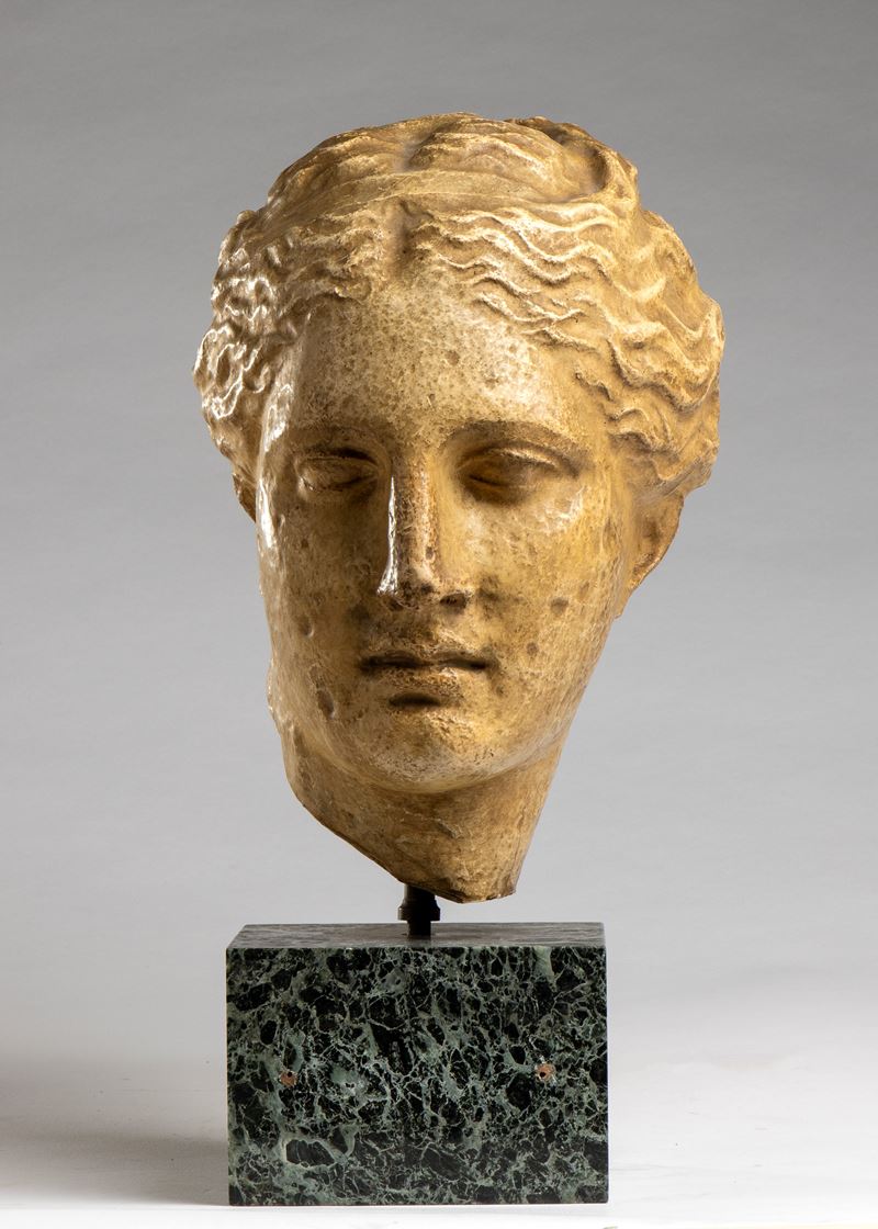Scultura Italiana Raffigurante Igea
