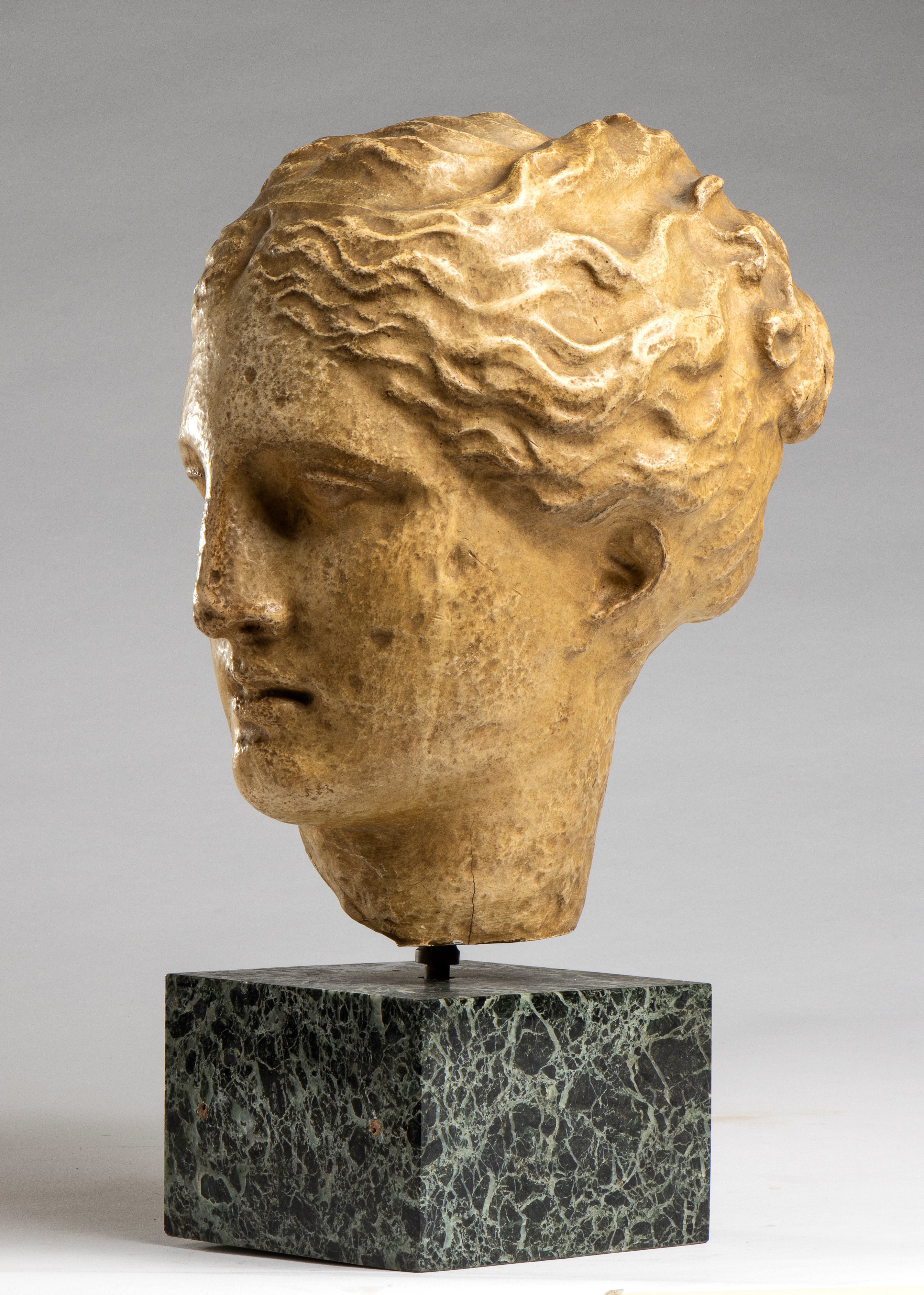Scultura Italiana Raffigurante Igea