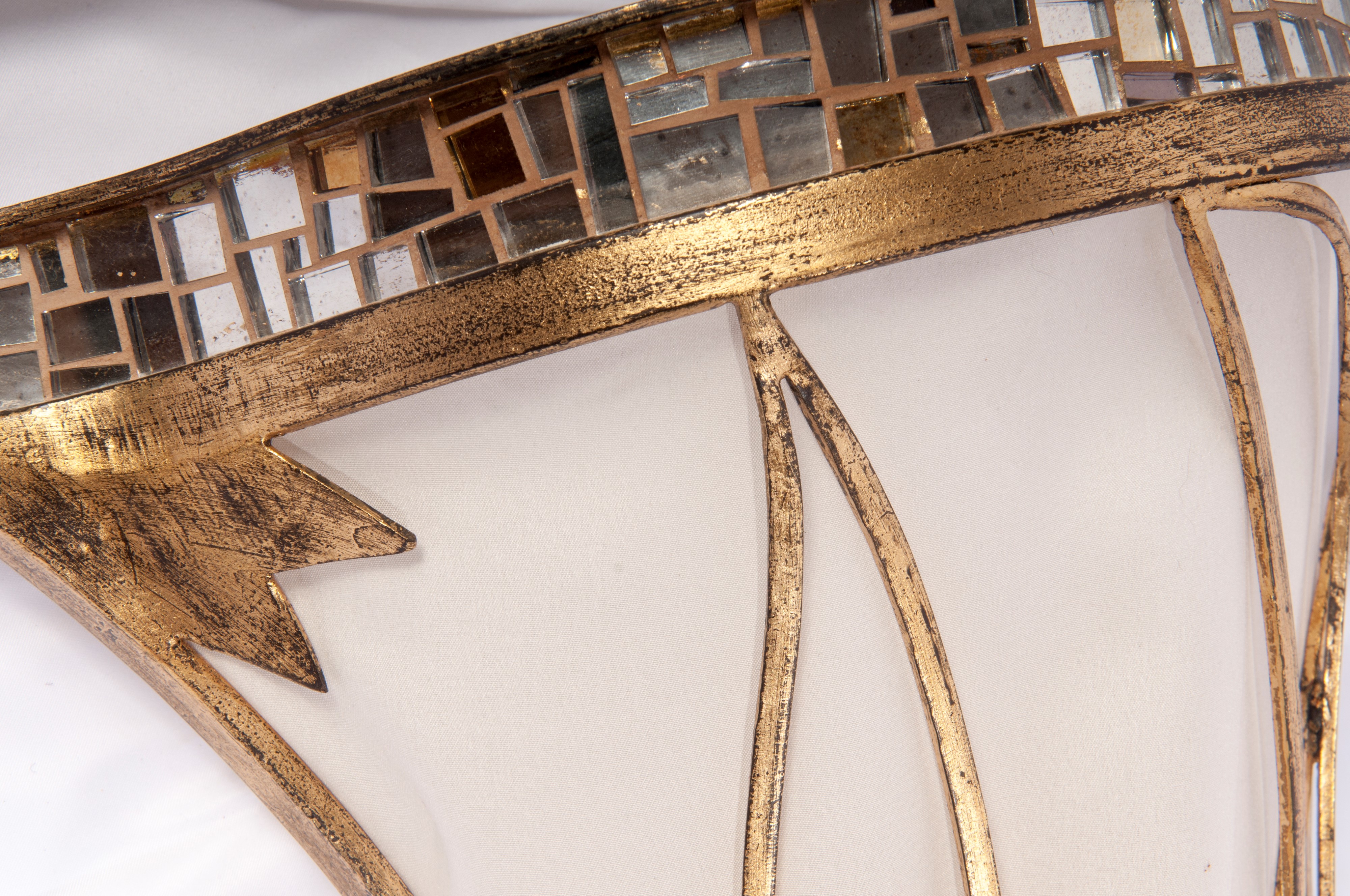 Lotto di otto appliques da muro