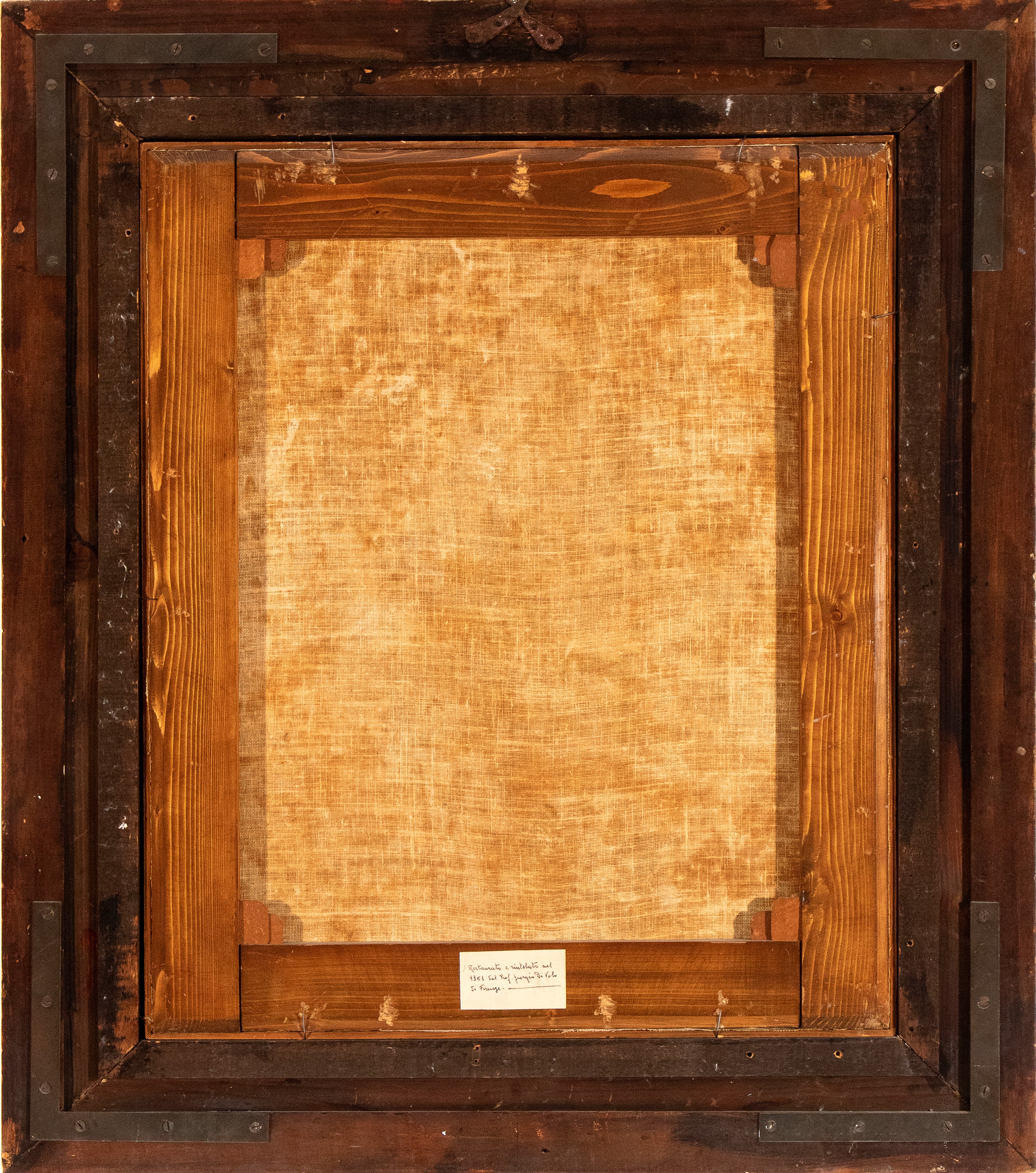 Ritratto di giovane paesana con frutto