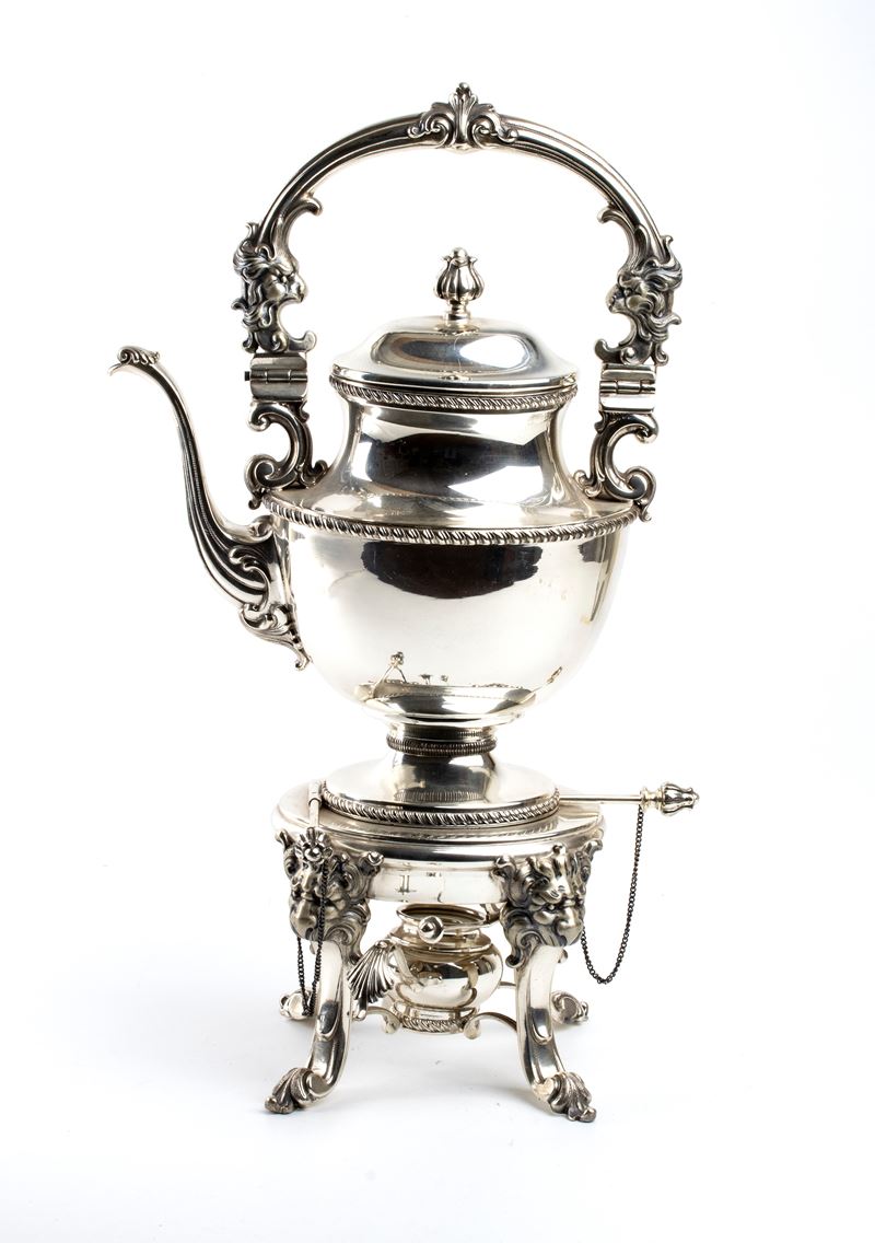 Samovar italiano in argento, argento 800/1000 (punzone “800”), XX secolo