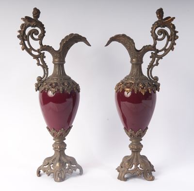 Coppia Vasi a Versatoio in Bronzo e Ceramica