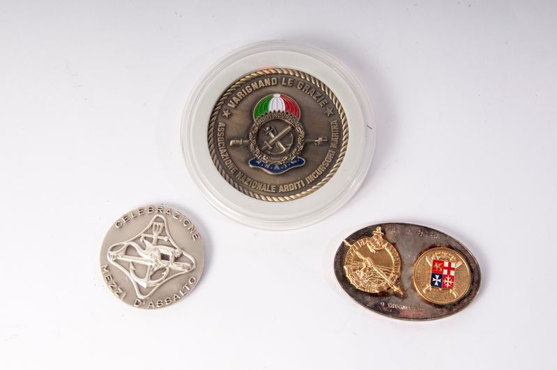 Lotto di Tre Medaglie Commemorative