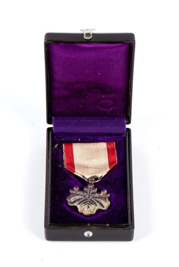 Order of the rising sun, 7° class, cased