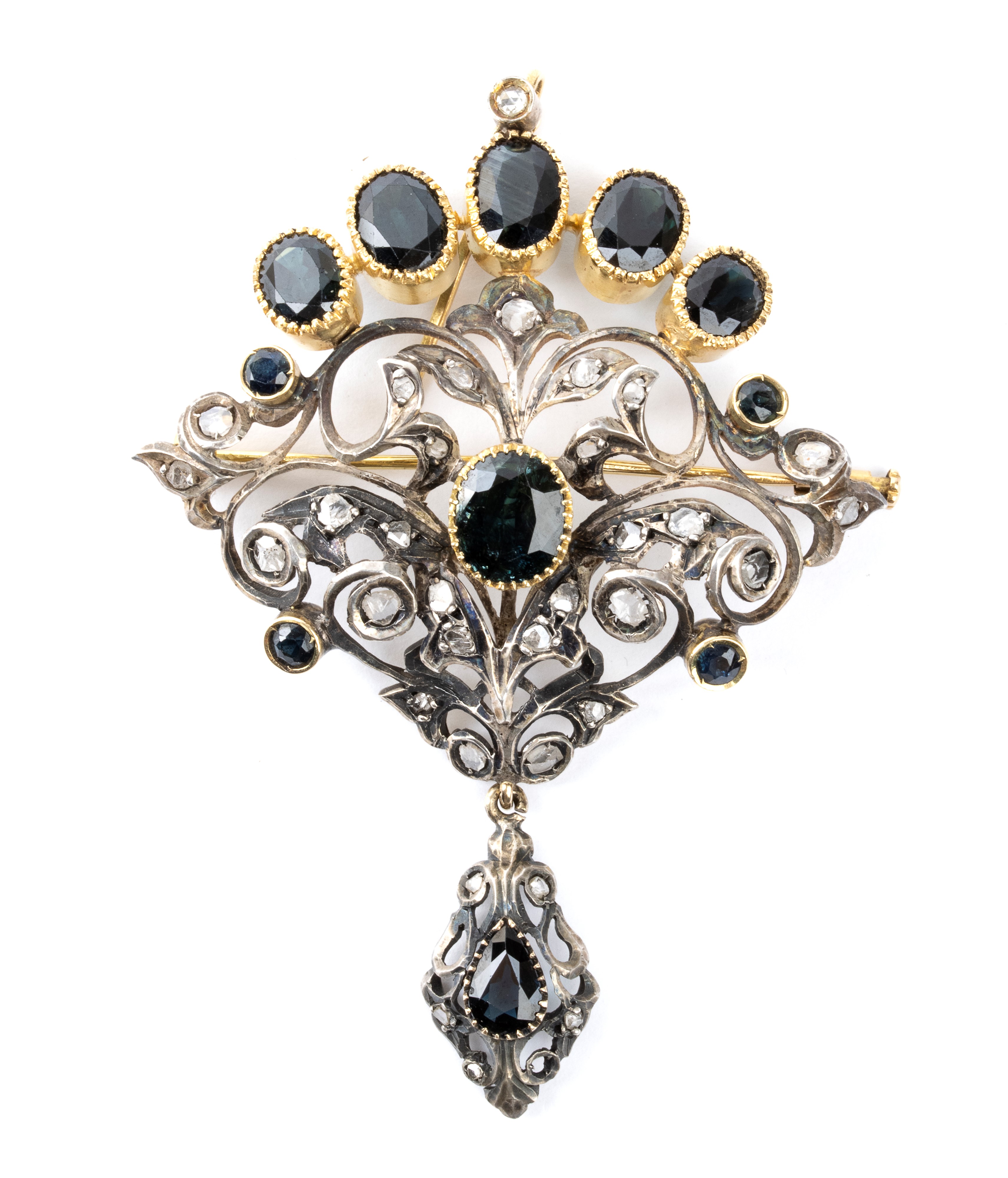 Collana e spilla-pendente, girocollo in oro e argento con zaffiri e diamanti