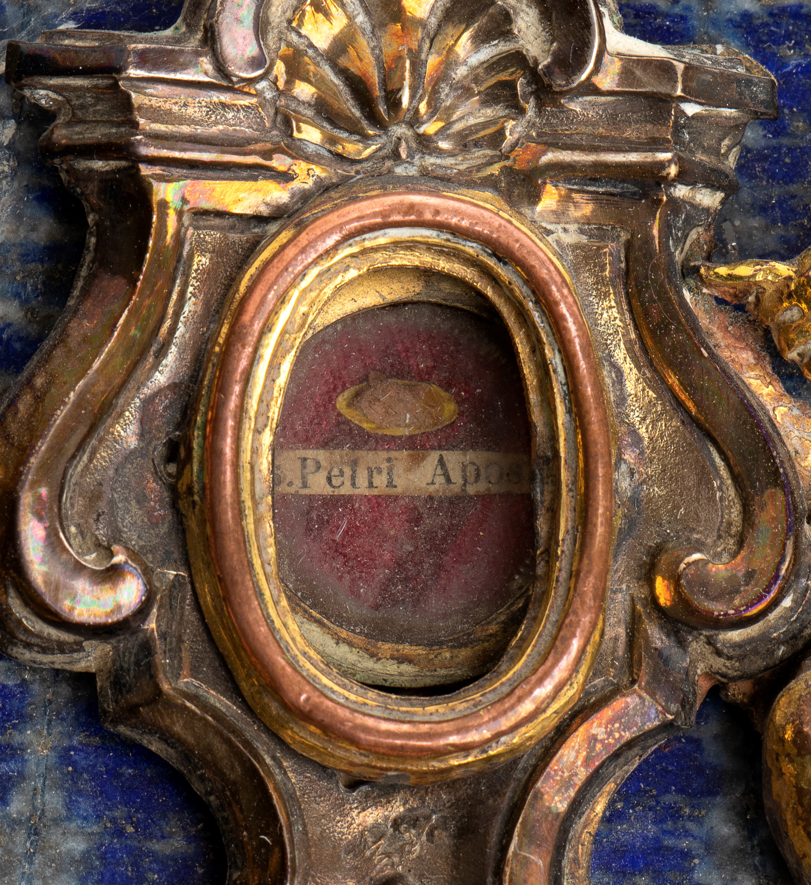 Reliquiario di San Pietro, bronzo dorato e lapislazzuli (Italia, XVII-XVIII secolo)