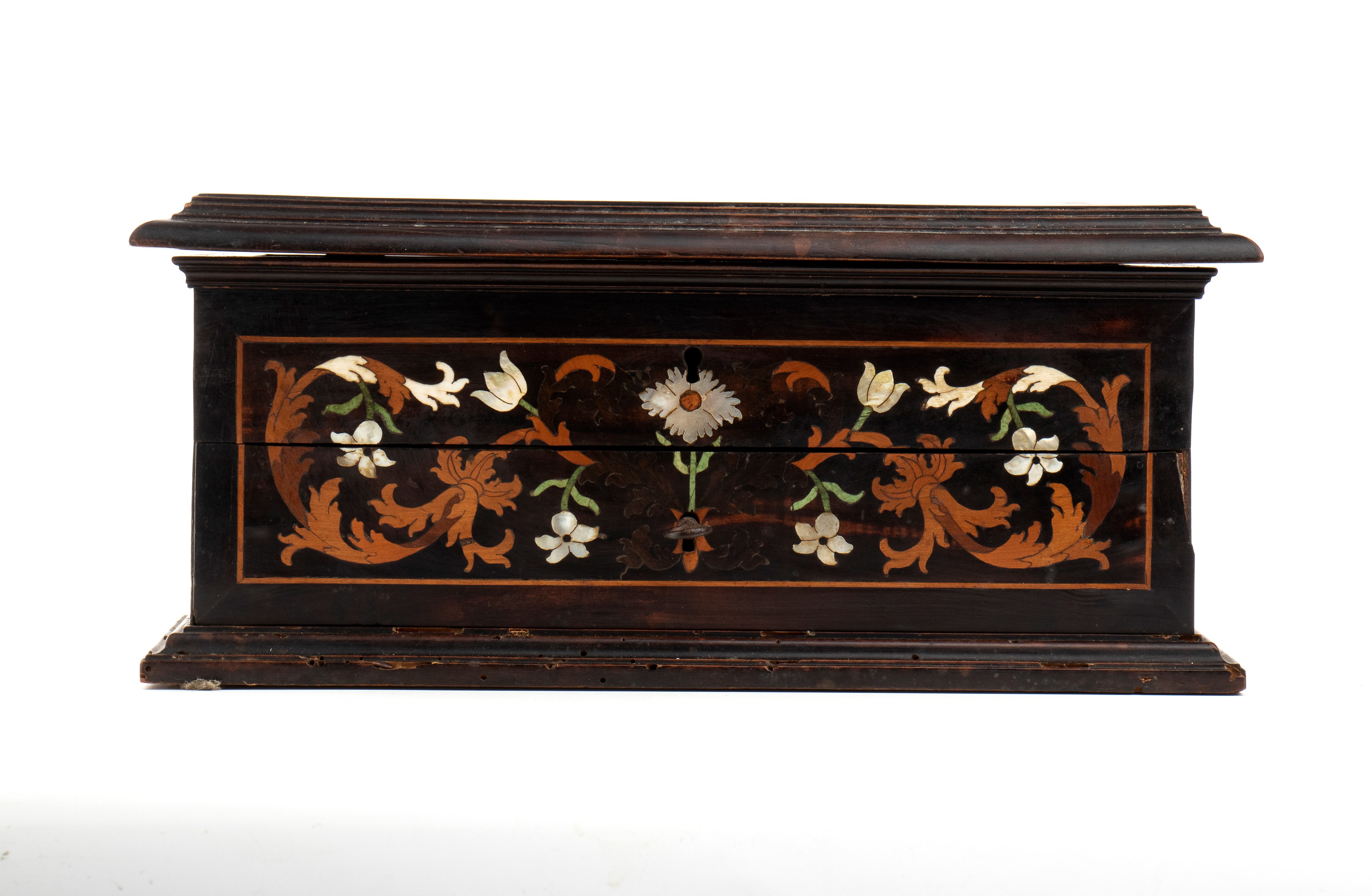 Cofanetto italiano in legno e madreperla