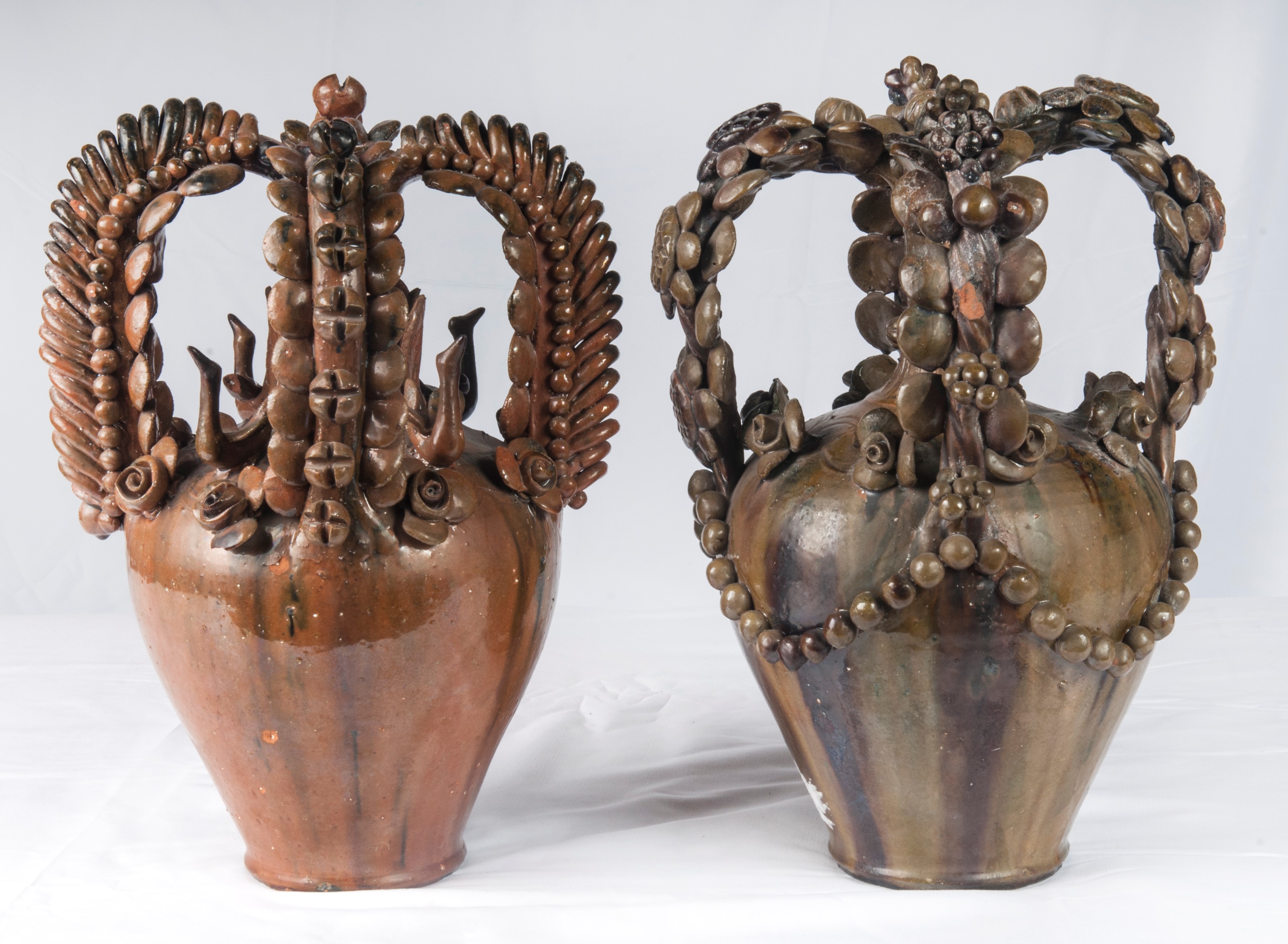 Coppia di Anfore in Terracotta Smaltata