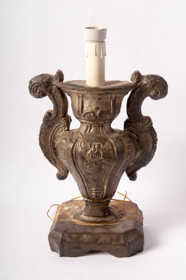 Electrified palm holder