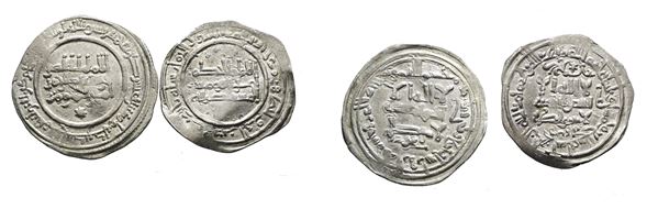 MONDO ISLAMICO. Lotto di 2 Dirhem da catalogare, probabilmente periodo Ummaiade. Ag; Ottimo lustro  - Asta MONETE E MEDAGLIE MODERNE, CONI, PUNZONI E RARITÀ MASSONICHE - Bertolami Fine Art - Casa d'Aste