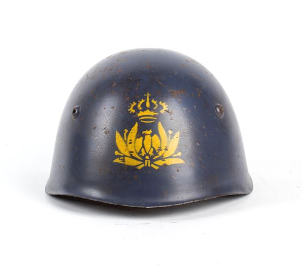 Italy, Kingdom, a m. 33 Royal Air Force steel helmet