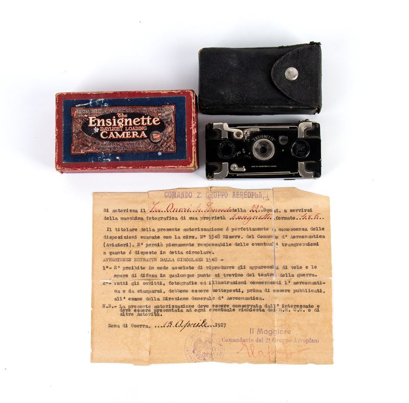 The Ensignette Camera - Macchina Fotografica Militare