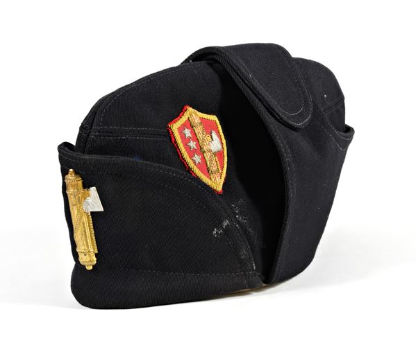 A fascist field cap