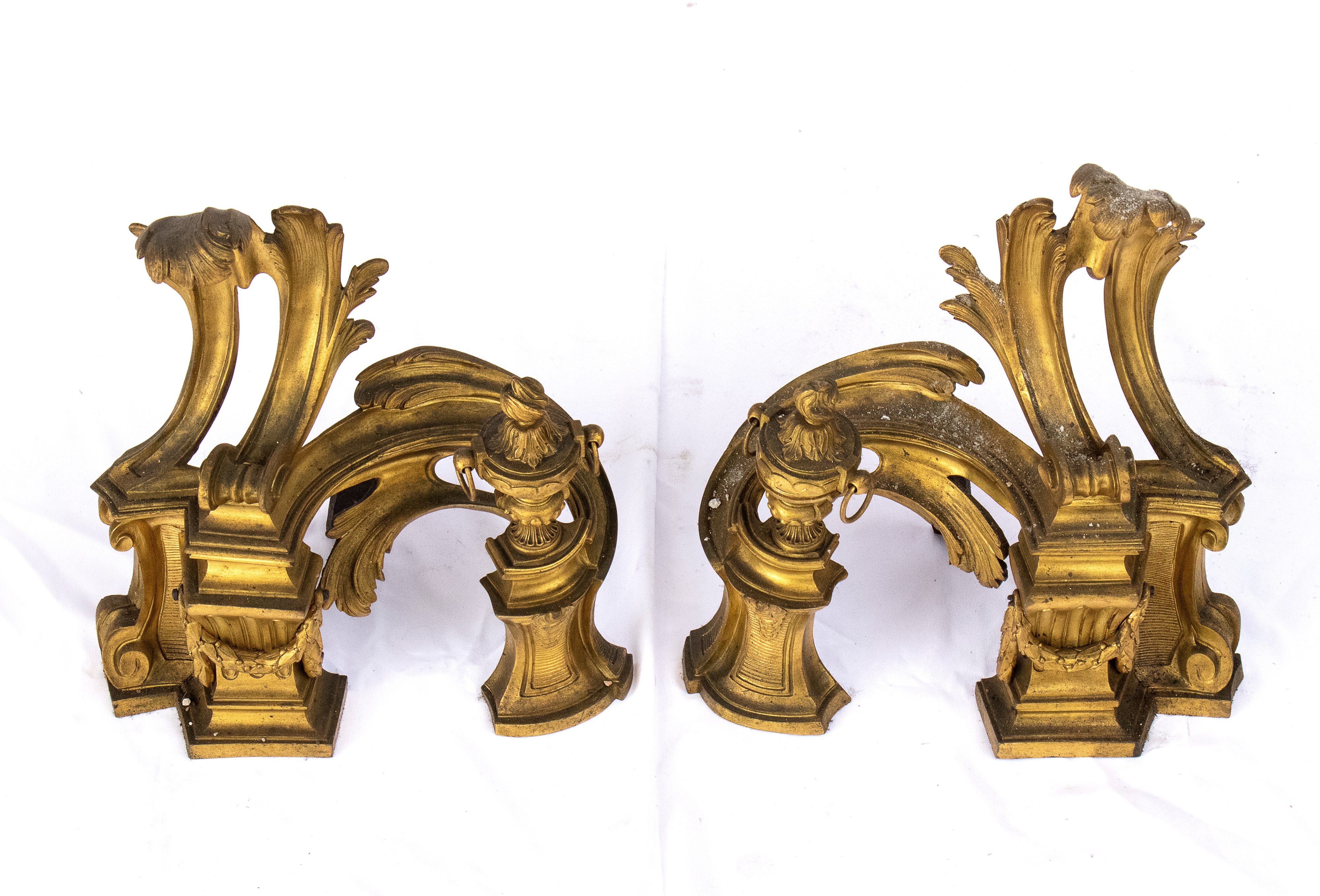 Coppia di Chernet Francesi in Bronzo Dorato, Luigi XVI