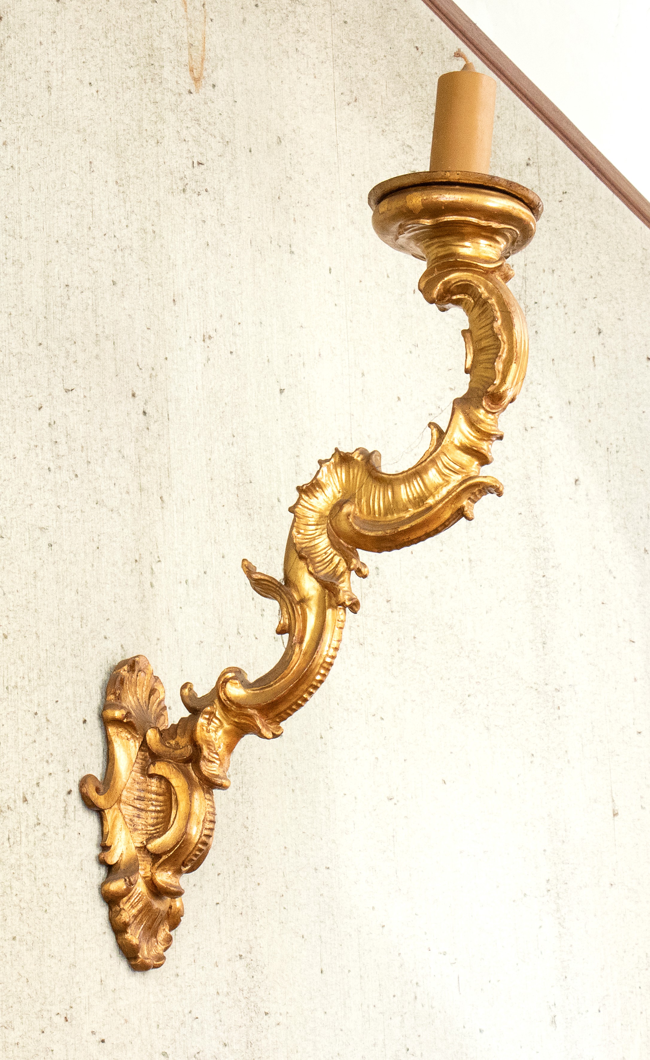 Coppia di Candelieri Italiani in Legno Dorato, Luigi XVI
