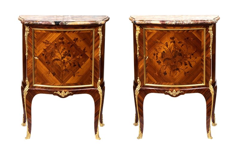 Coppia di mobili francesi
