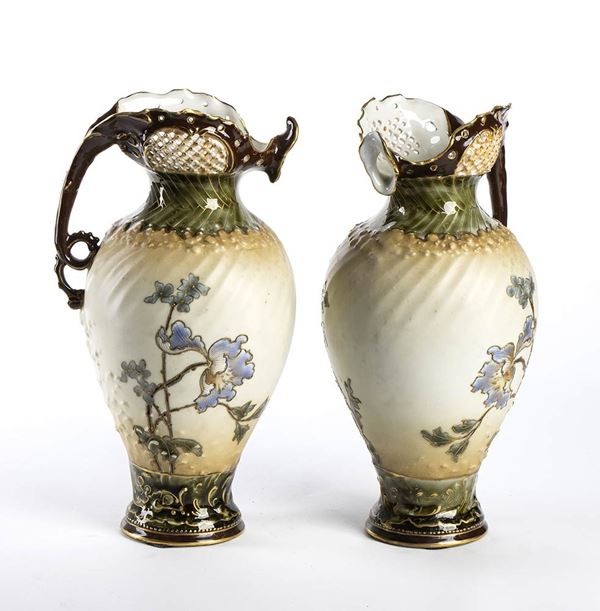 Ernst Wahliss, Turn - A pair of Austrian ceramic pourers