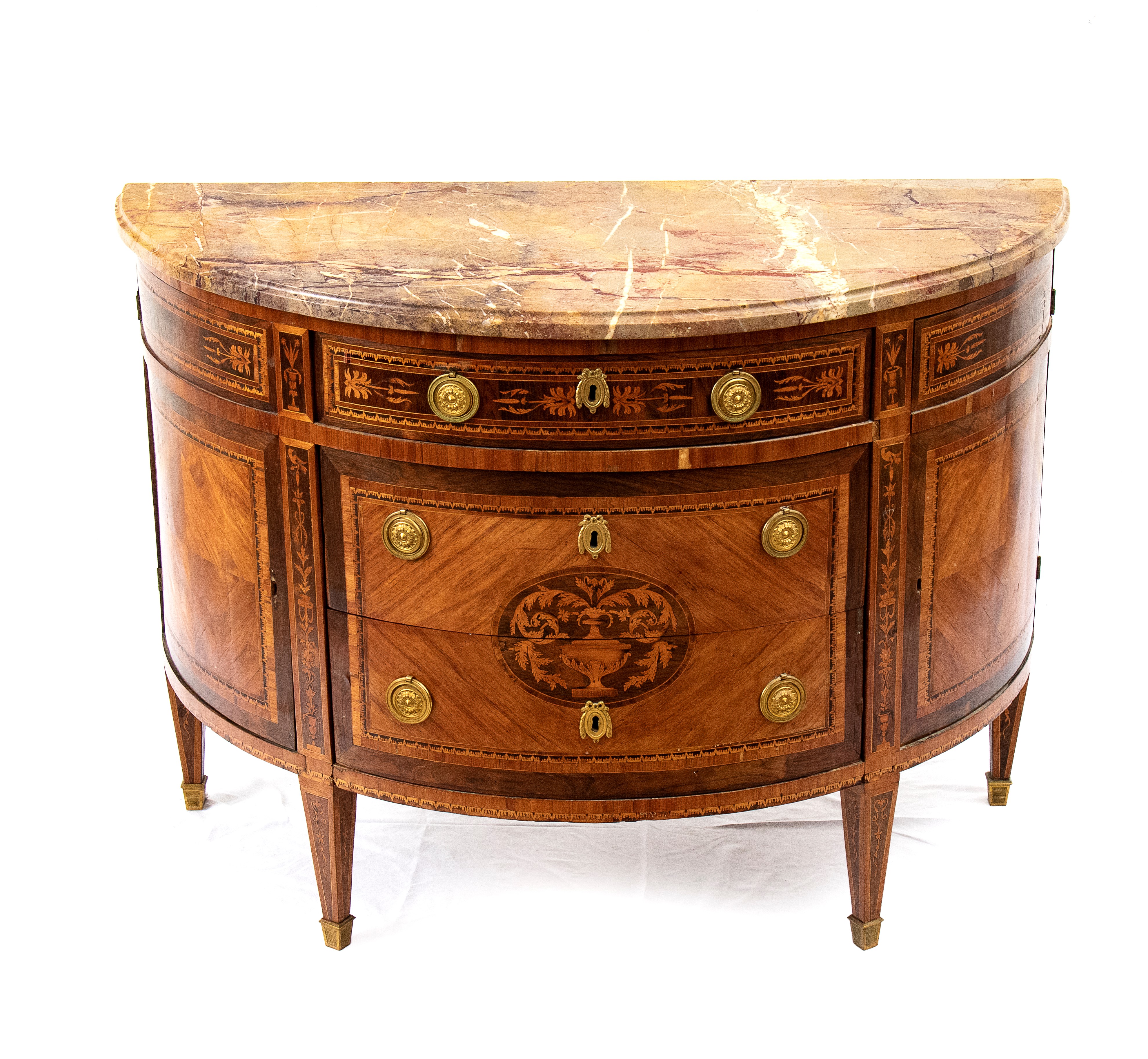 Coppia di comò italiani a demilune