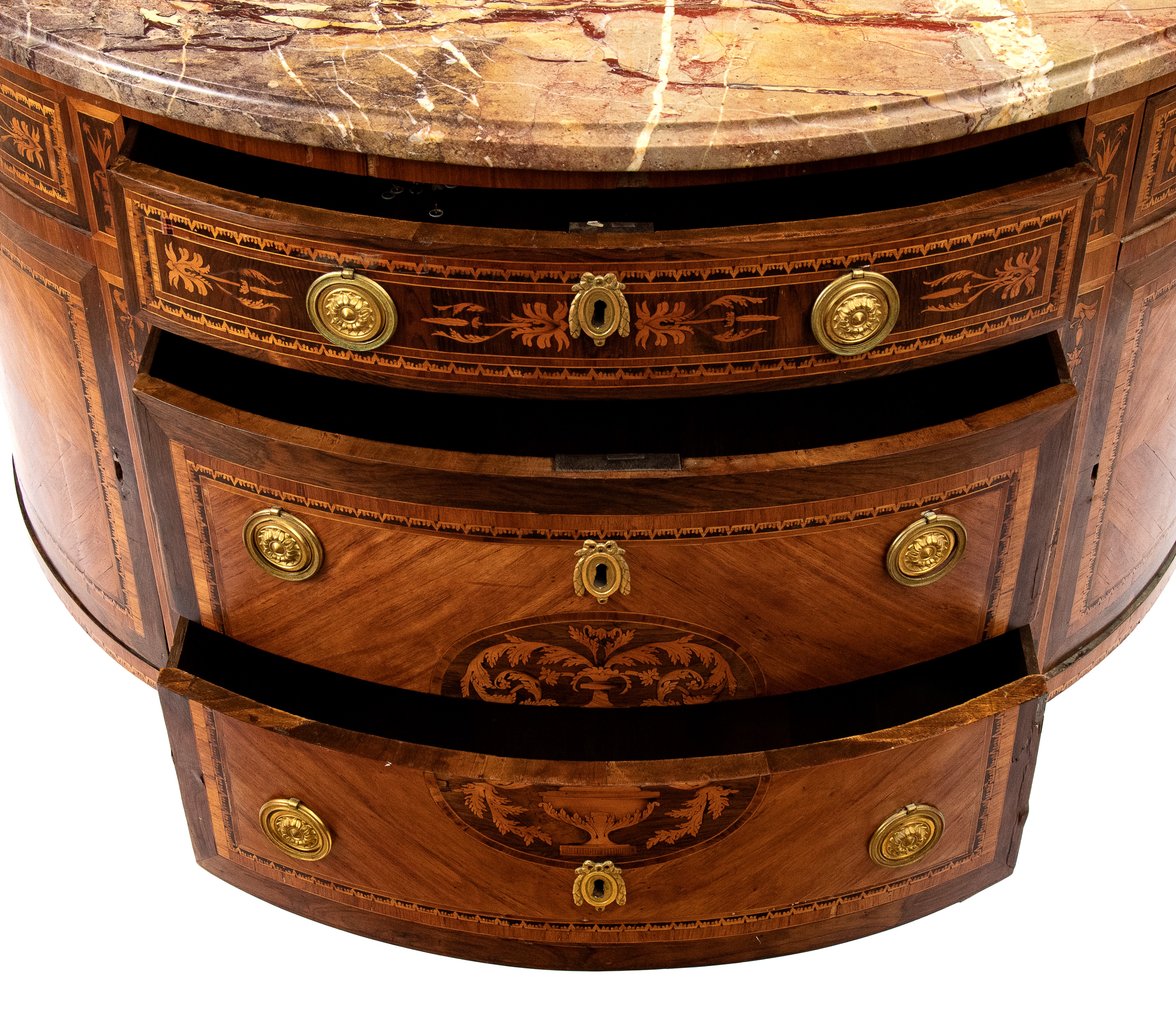 Coppia di comò italiani a demilune