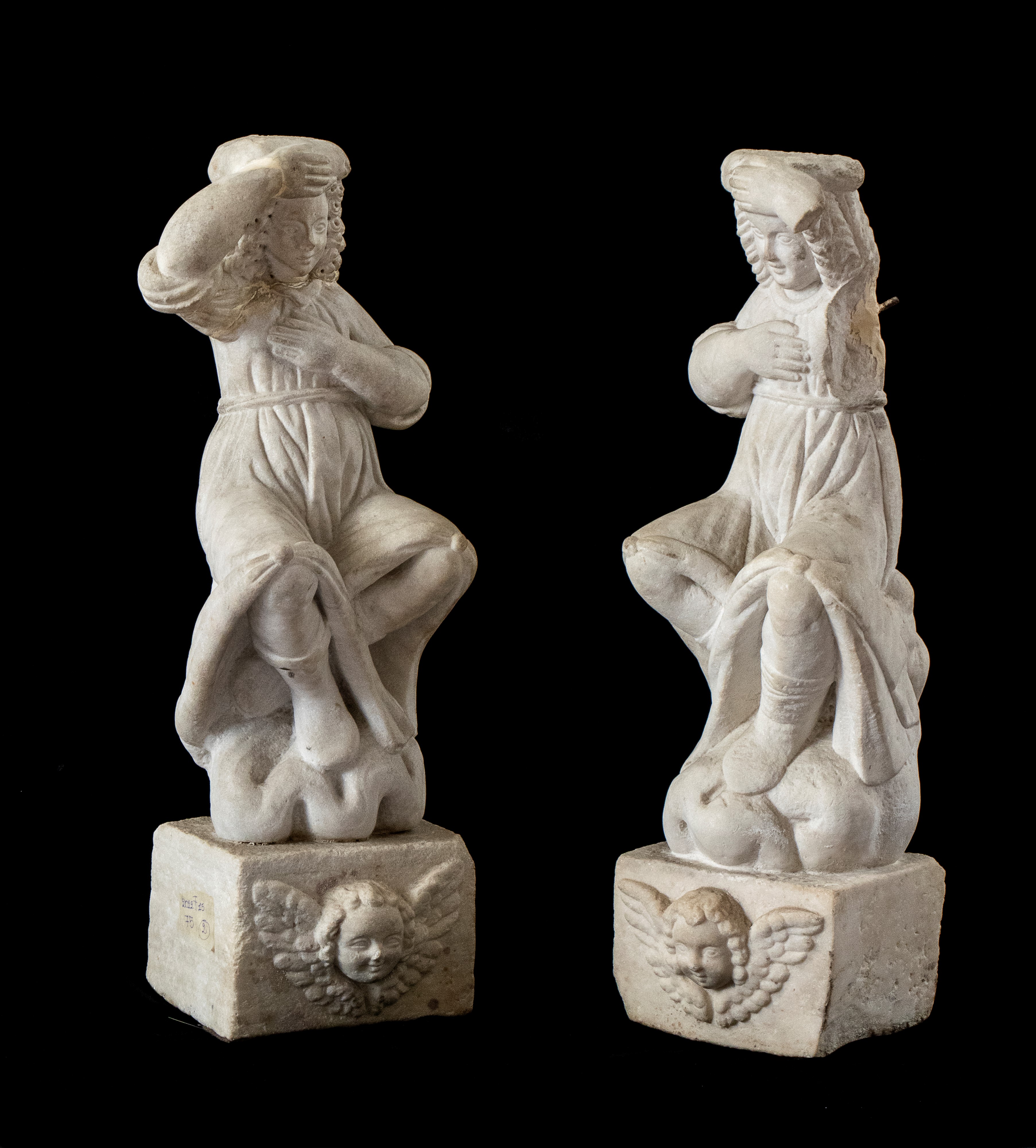 Coppia di Sculture Italiane in Pietra