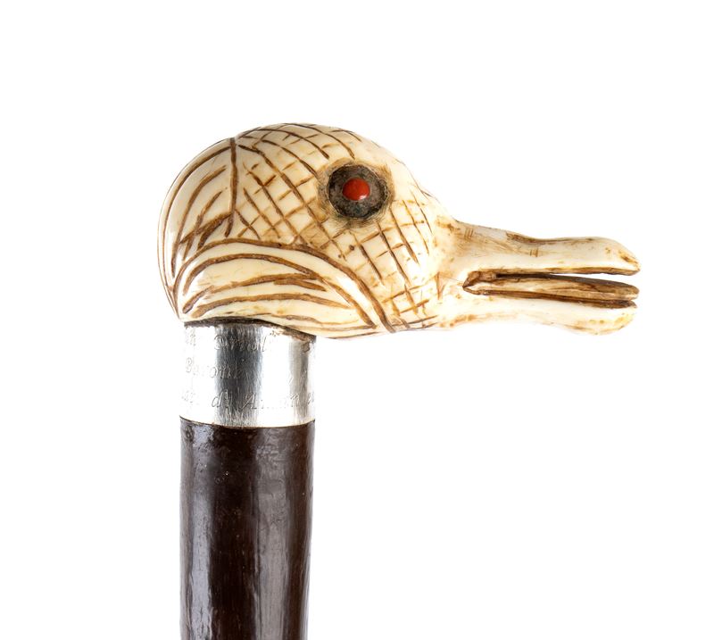 Bastone da passeggio con manico in avorio marino