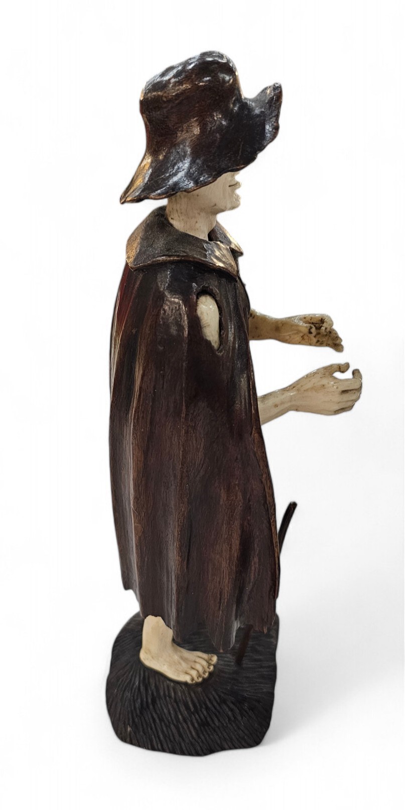 Coppia di mendicanti in legno e avorio