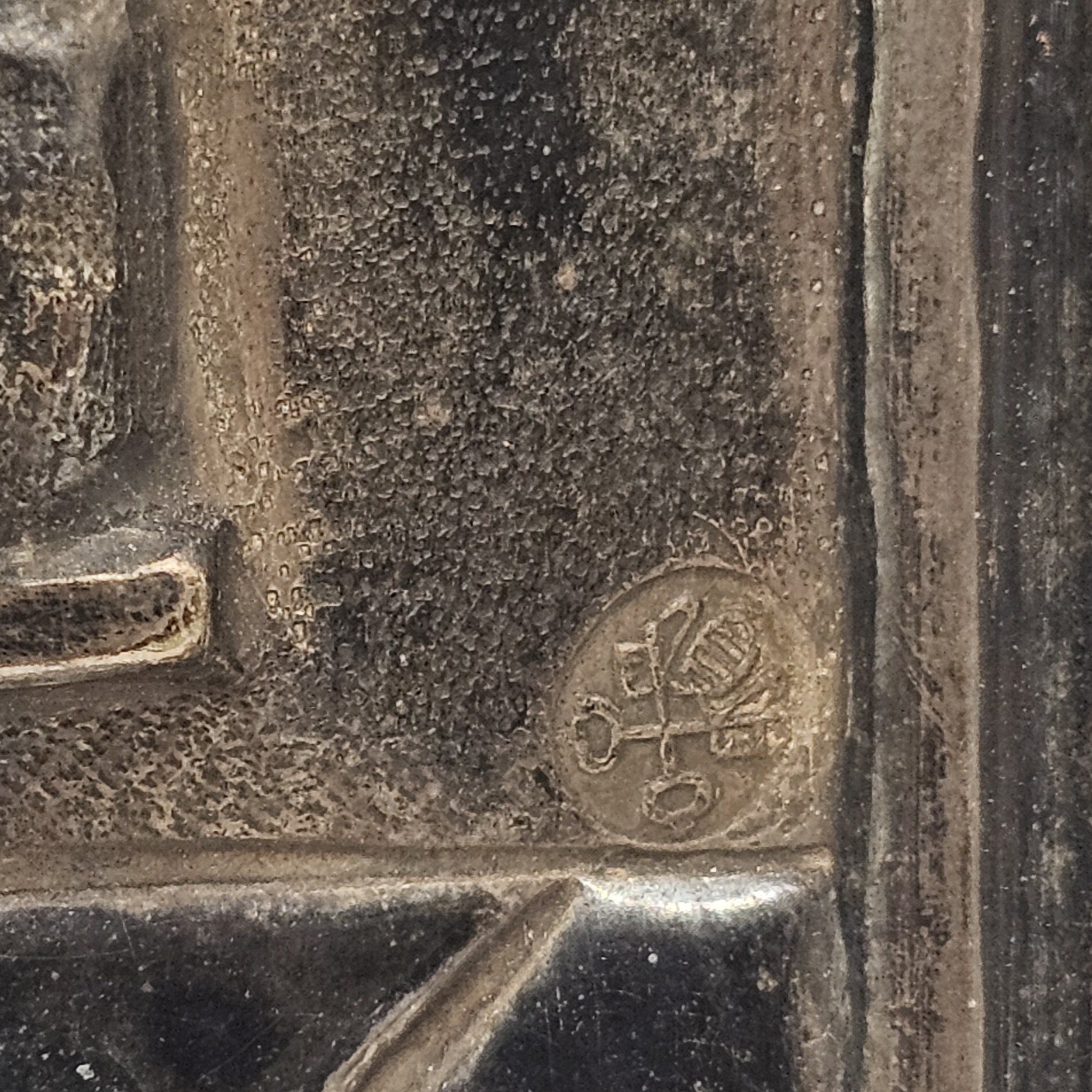 Ex-voto italiano in argento, scena devozionale con Vergine e Bambino, punzonato Roma dopo il 1815