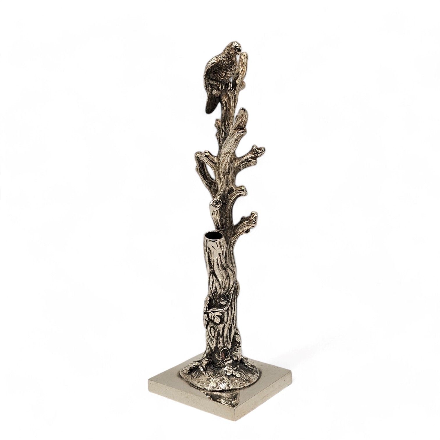 Casolla Giovanni - Scultura in argento a forma di albero con falco all’apice