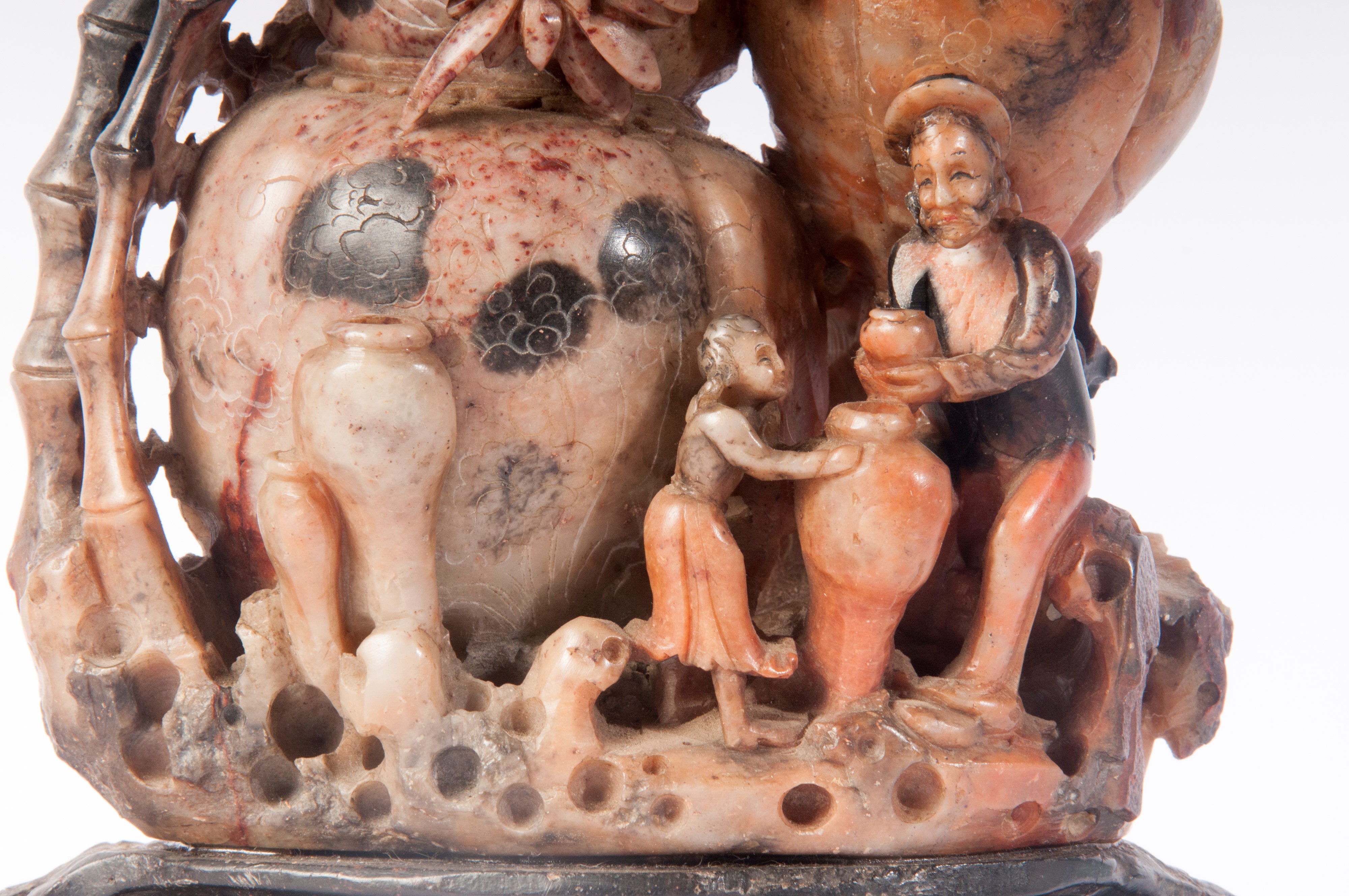 Coppia di potiches in pietra saponaria