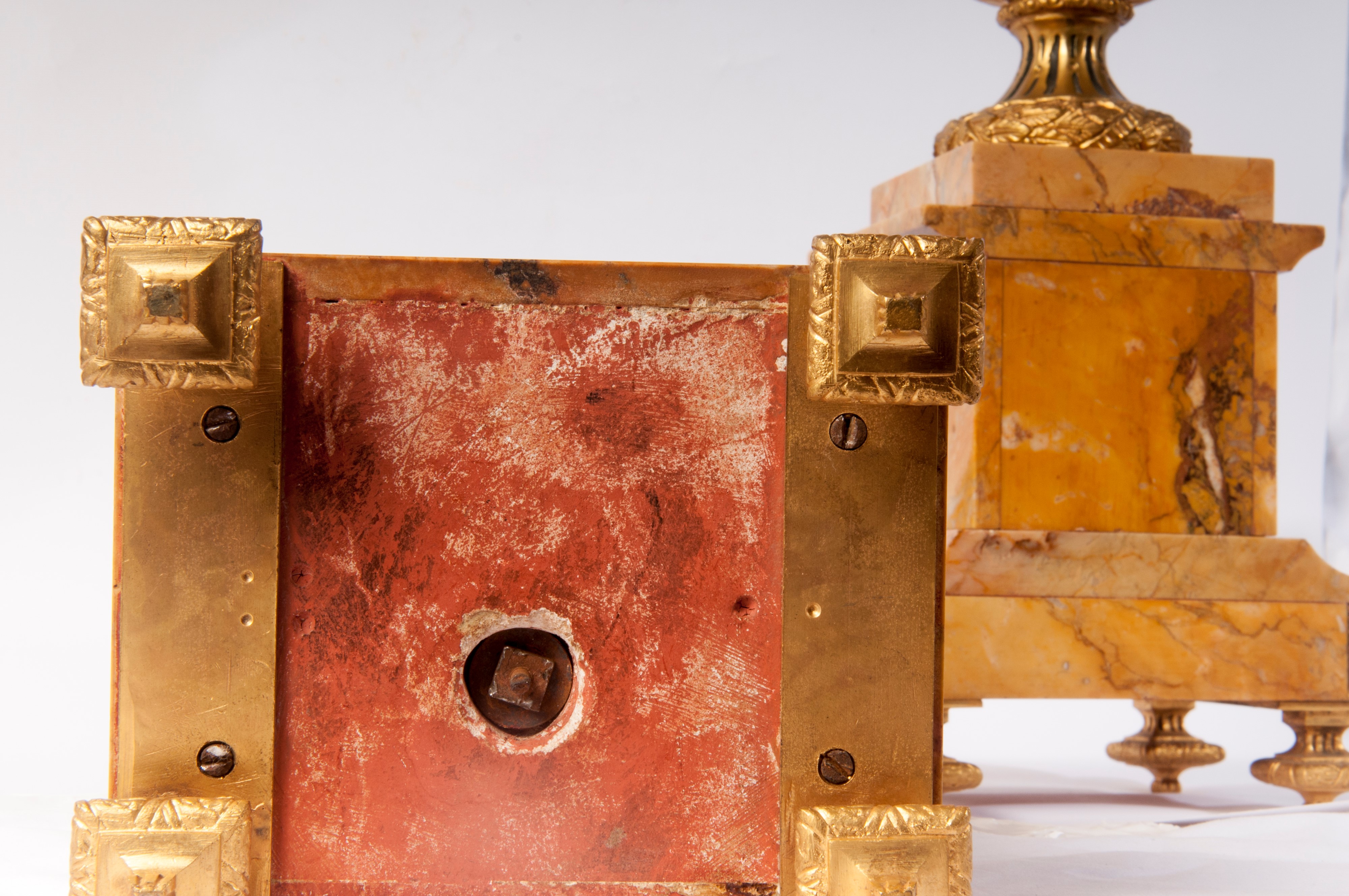 Coppia di Potiches