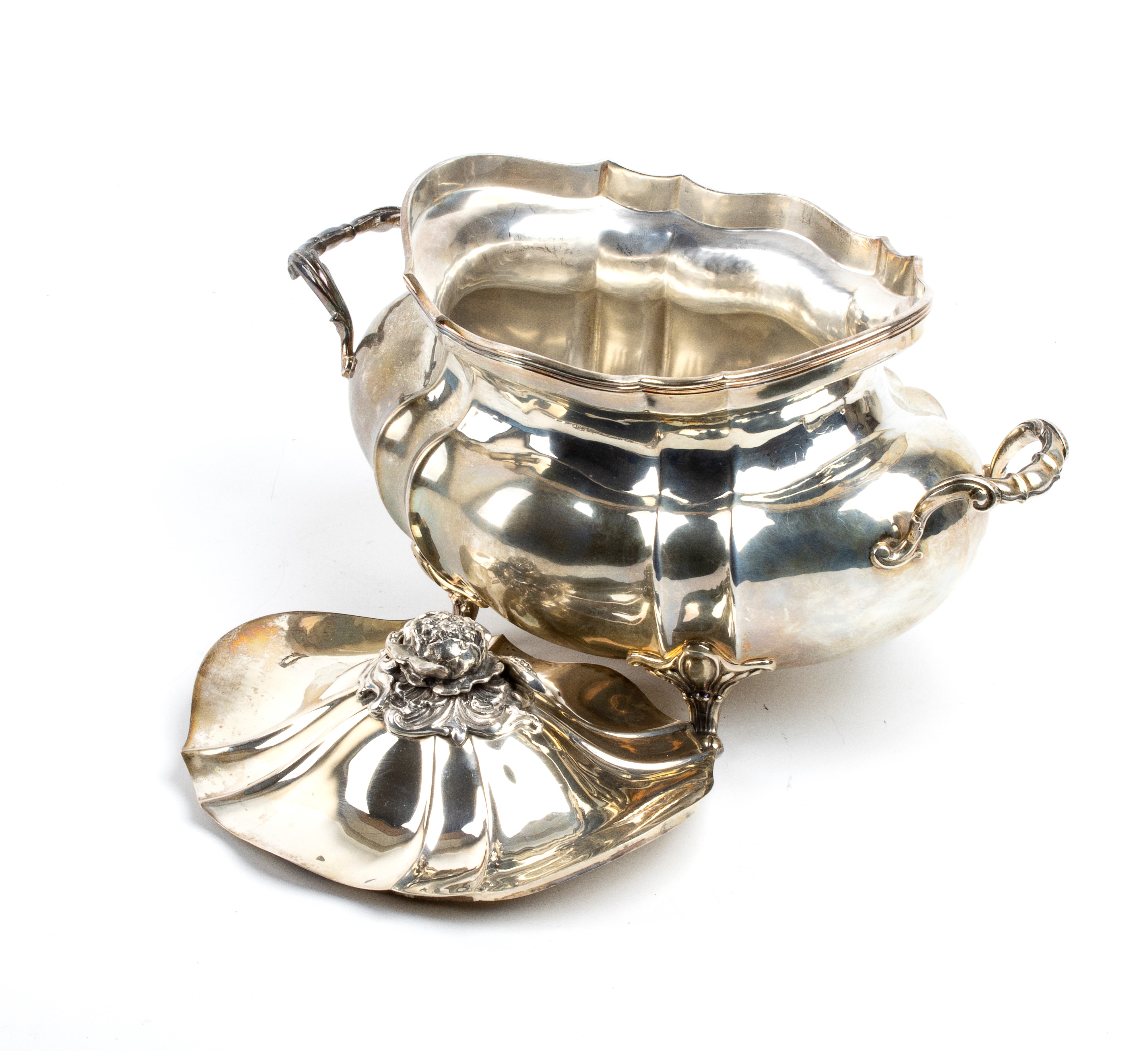 Zuppiera italiana in argento 800/1000, Alessandria, XX secolo