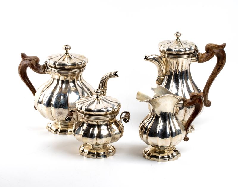 Tosato Giovanni, Servizio da tè e caffè italiano in argento (teiera, caffettiera, zuccheriera e l...