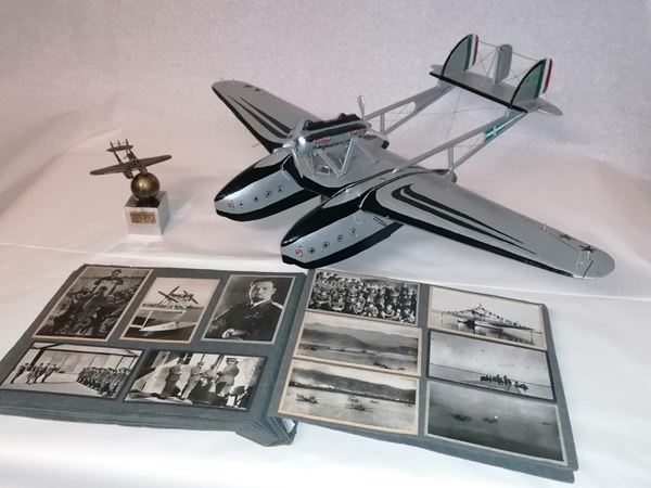 Lotto di memorabilia della trasvolata atlantica del decennale  - Auction Memorabilia, Militaria, Orders - Bertolami Fine Art - Casa d'Aste