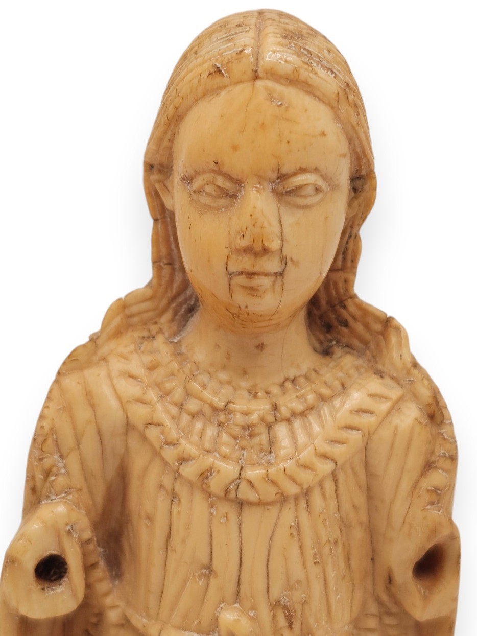 Scultura indo-portoghese, Madonna in avorio (Goa, XVII secolo)