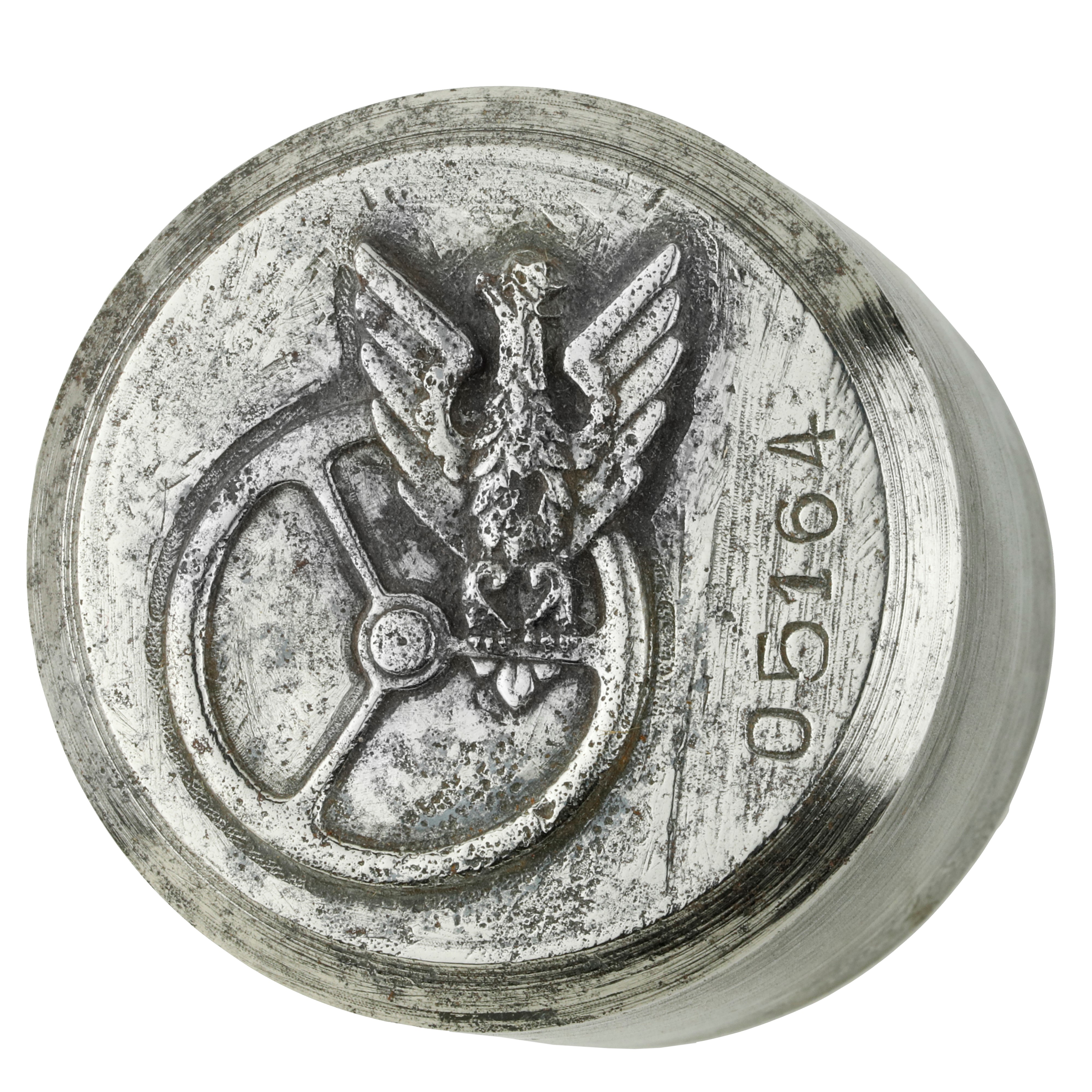 P Aquila Coronata su Volante. 49 X 44 MM