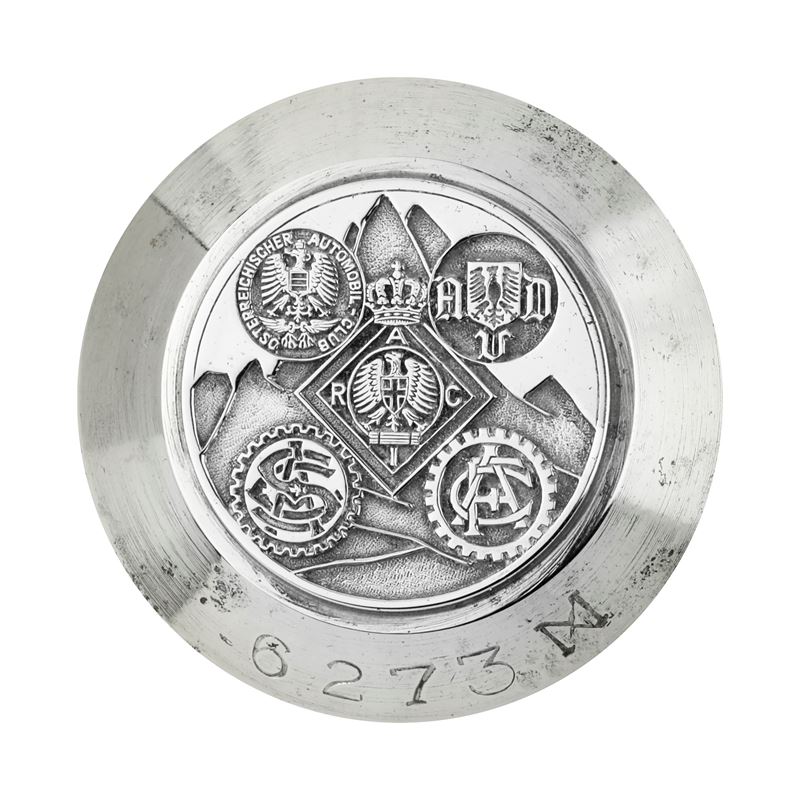 P R a C i (reale Automobile Club Italia) + Altre Scritte. 37 X 38 MM