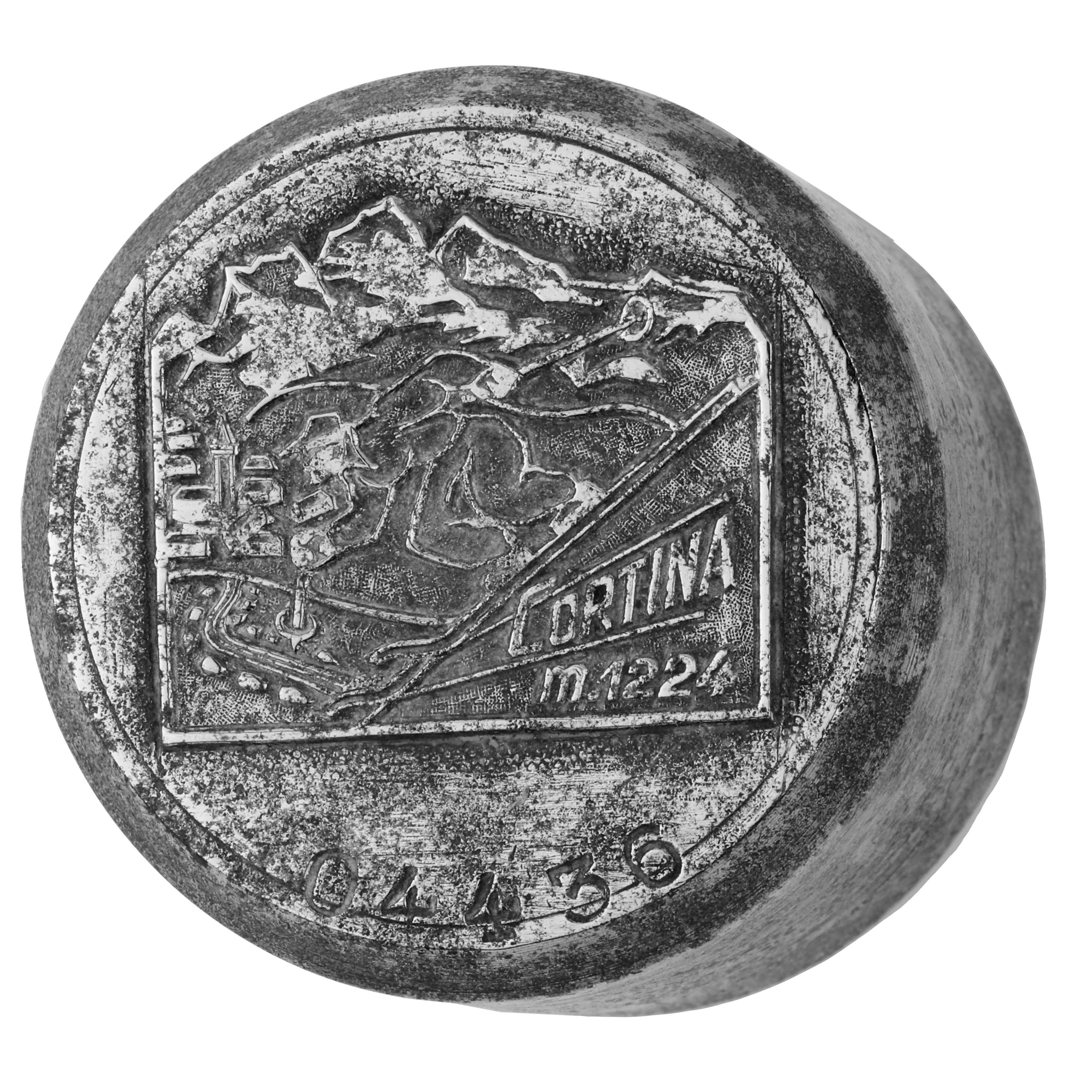 P Cortina M. 1224 47 X 41 MM