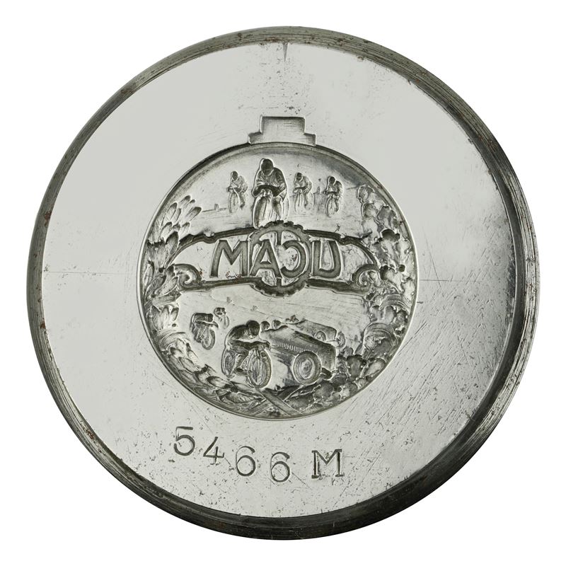 N Ucam. 59 X 41 MM