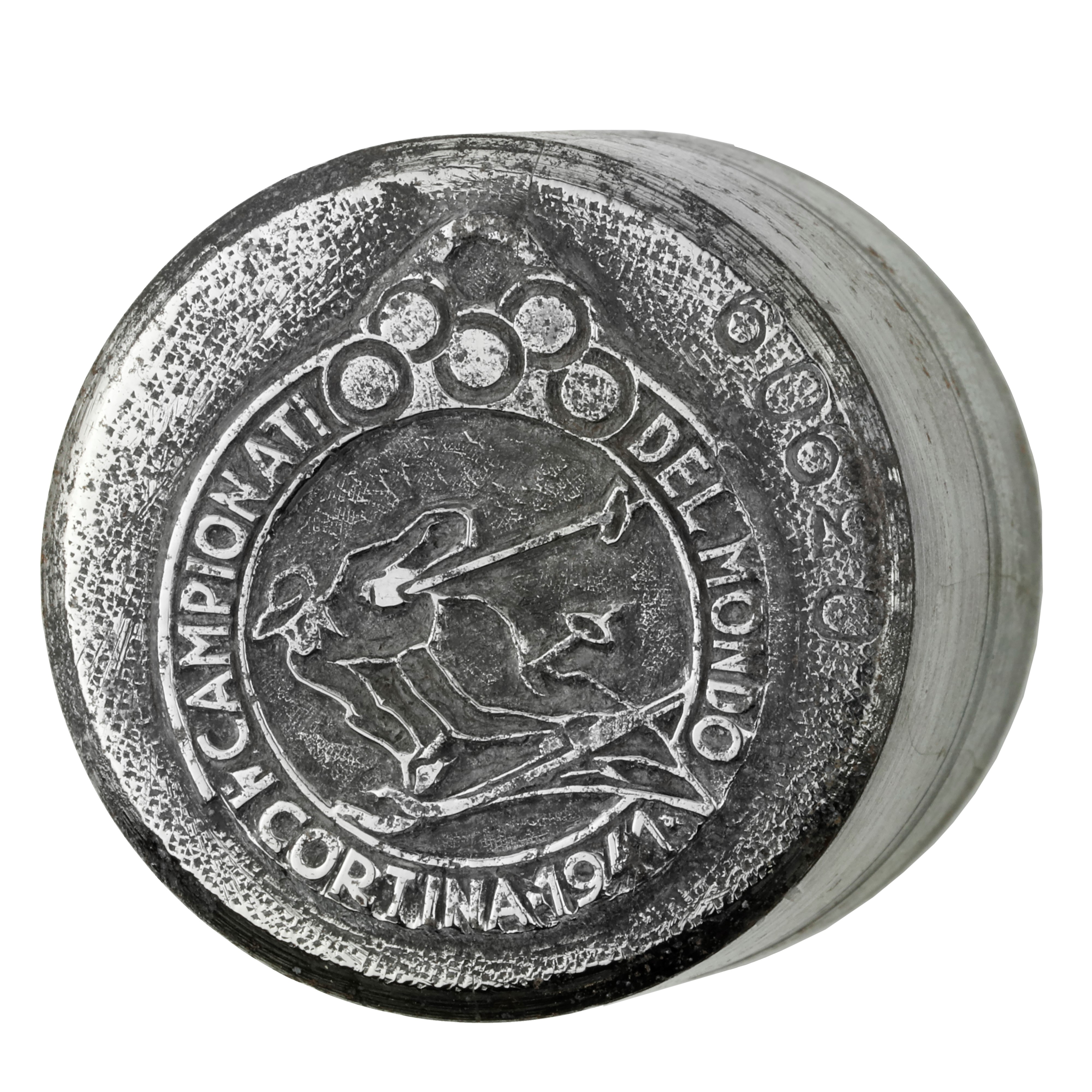 P Campionati Del Mondo Cortina 1941 41 x 41 mm