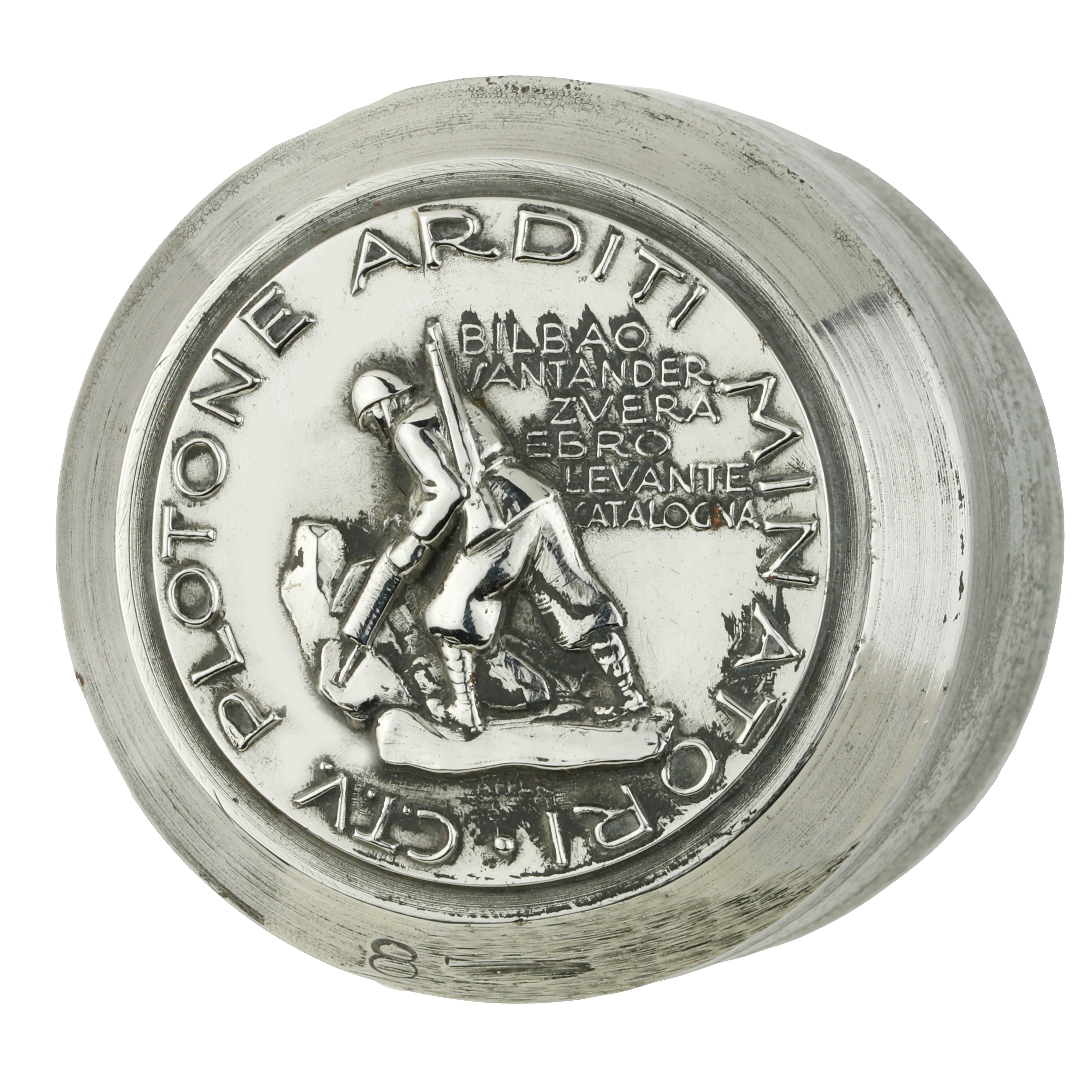 P Plotone Arditi Minatori C.t.V. Bilbao Santander Zuera Ebro Levante Catalogna. 45 X 43 MM