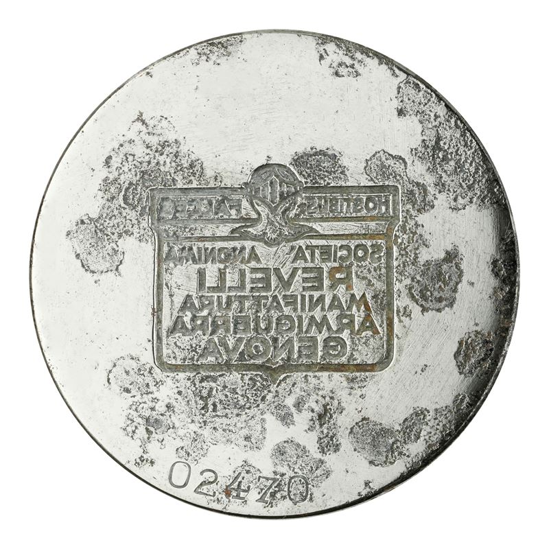 N Hostibus Falce(o-s?) Societa Anonima Revelli Manifattura Armi Guerra Genova. 58 X 47 MM