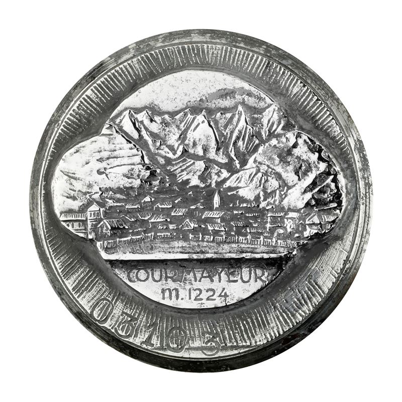 P Courmayeur M. 1224 44 X 40 MM