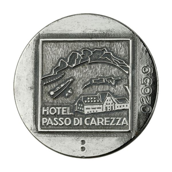 P Hotel Passo Di Carezza 46 x 41 mm