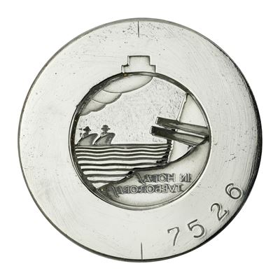 N in Horas Tuebor Oras 49 X 40 MM